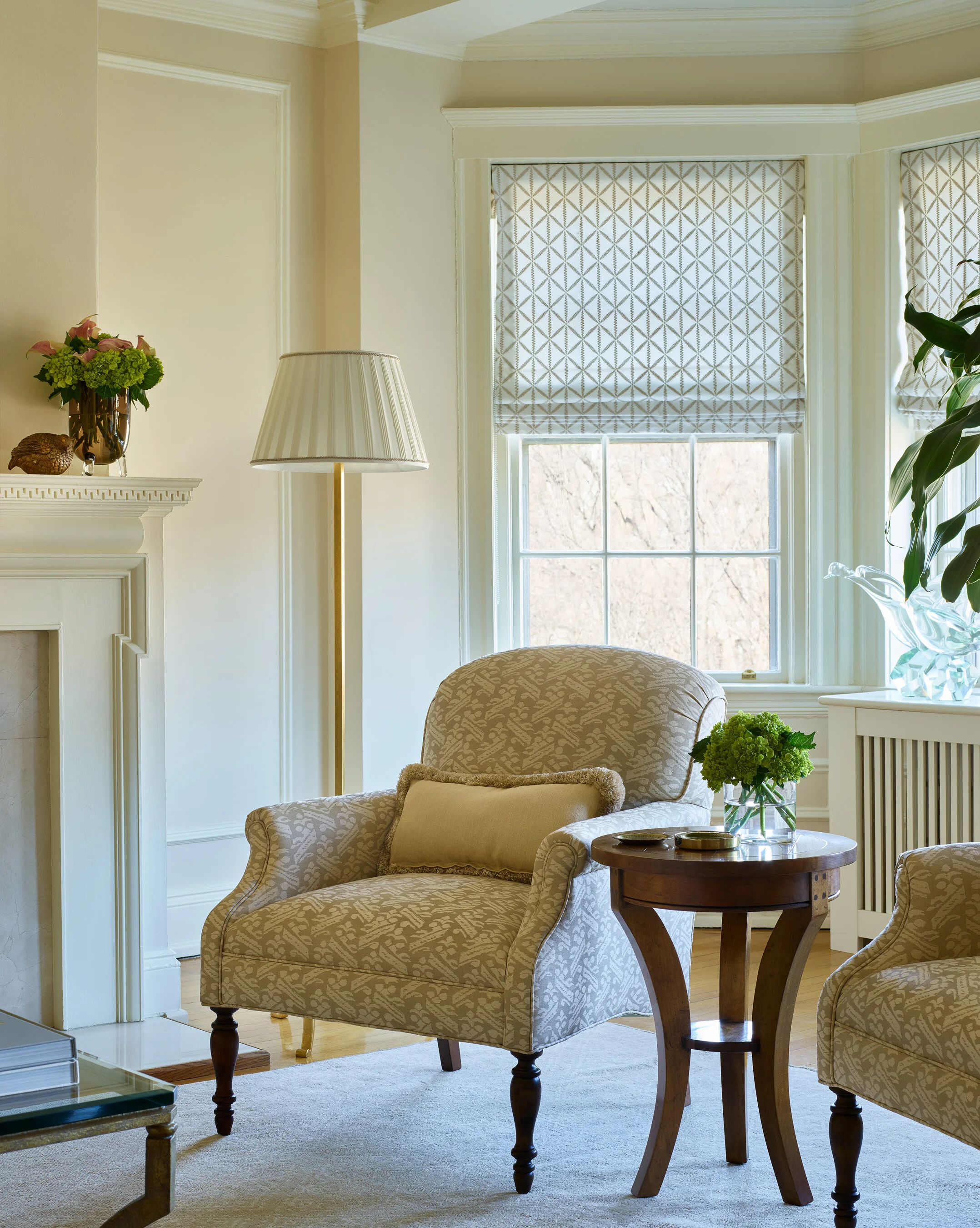 DianeMurphyInteriors_CommBoston_LivingChair_PROOF.jpg
