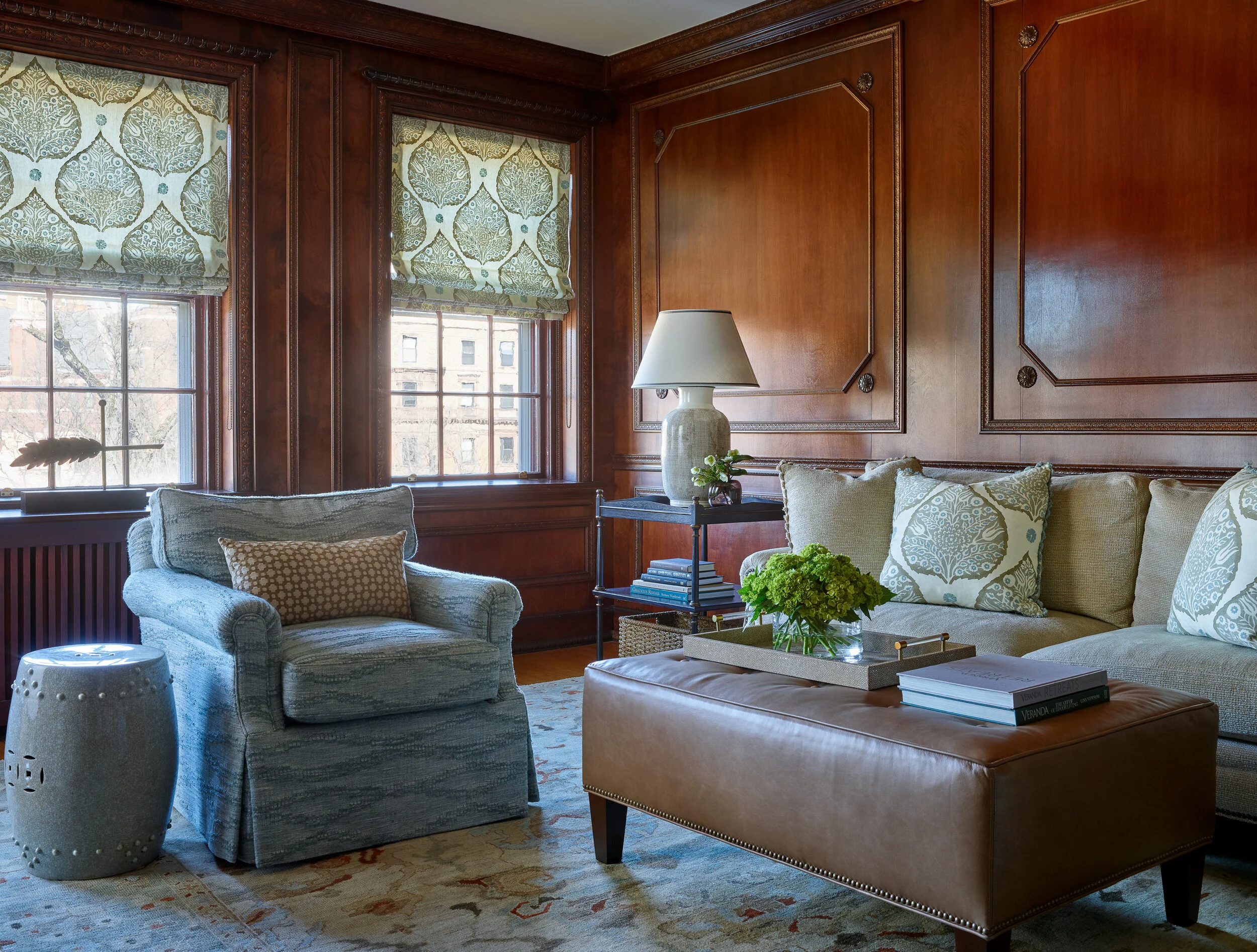DianeMurphyInteriors_CommBoston_FamilyHorizWindows_PROOF.jpg