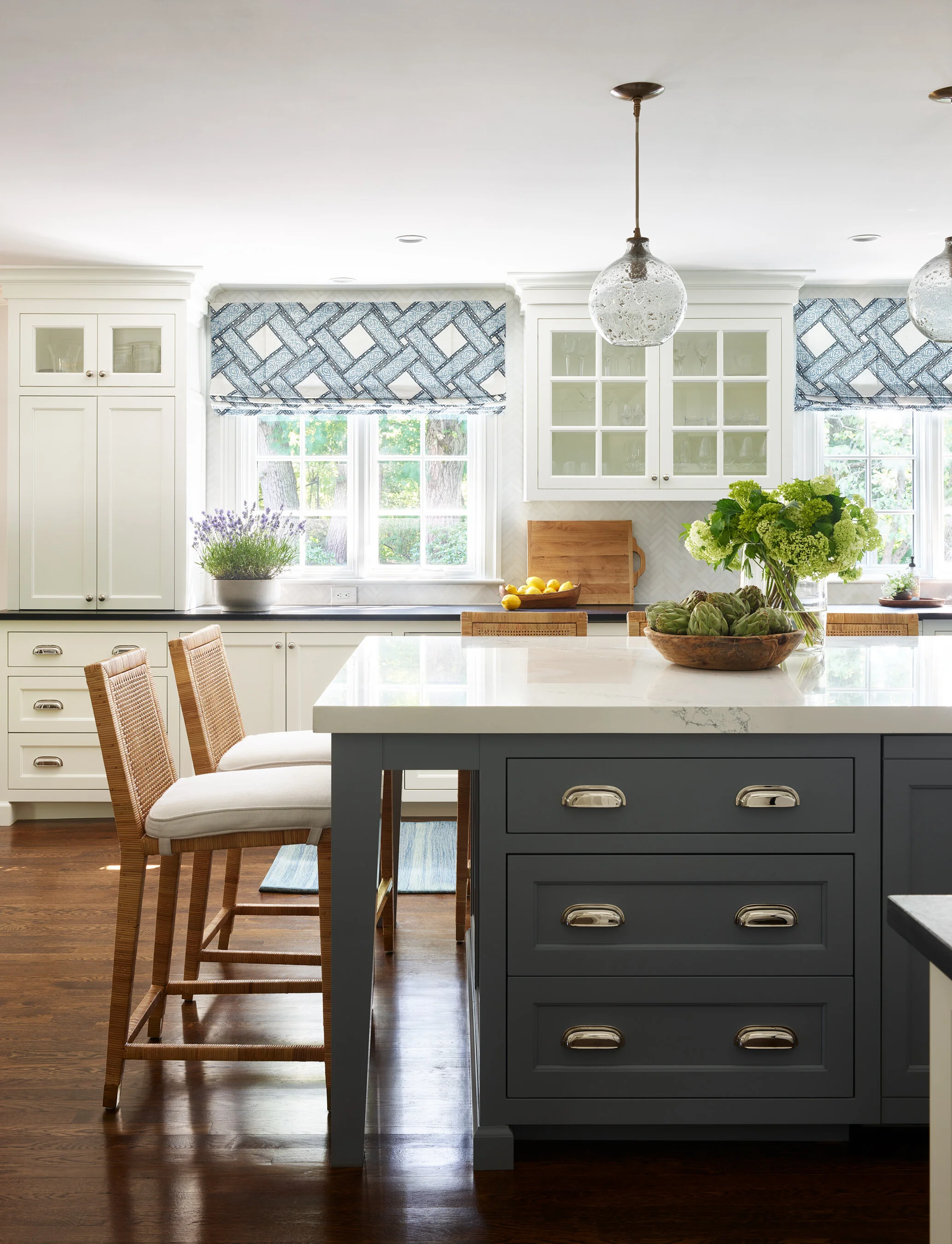 DianeMurphyInteriors_LaurelChestnut_KitchenIsland_SMALL.jpg