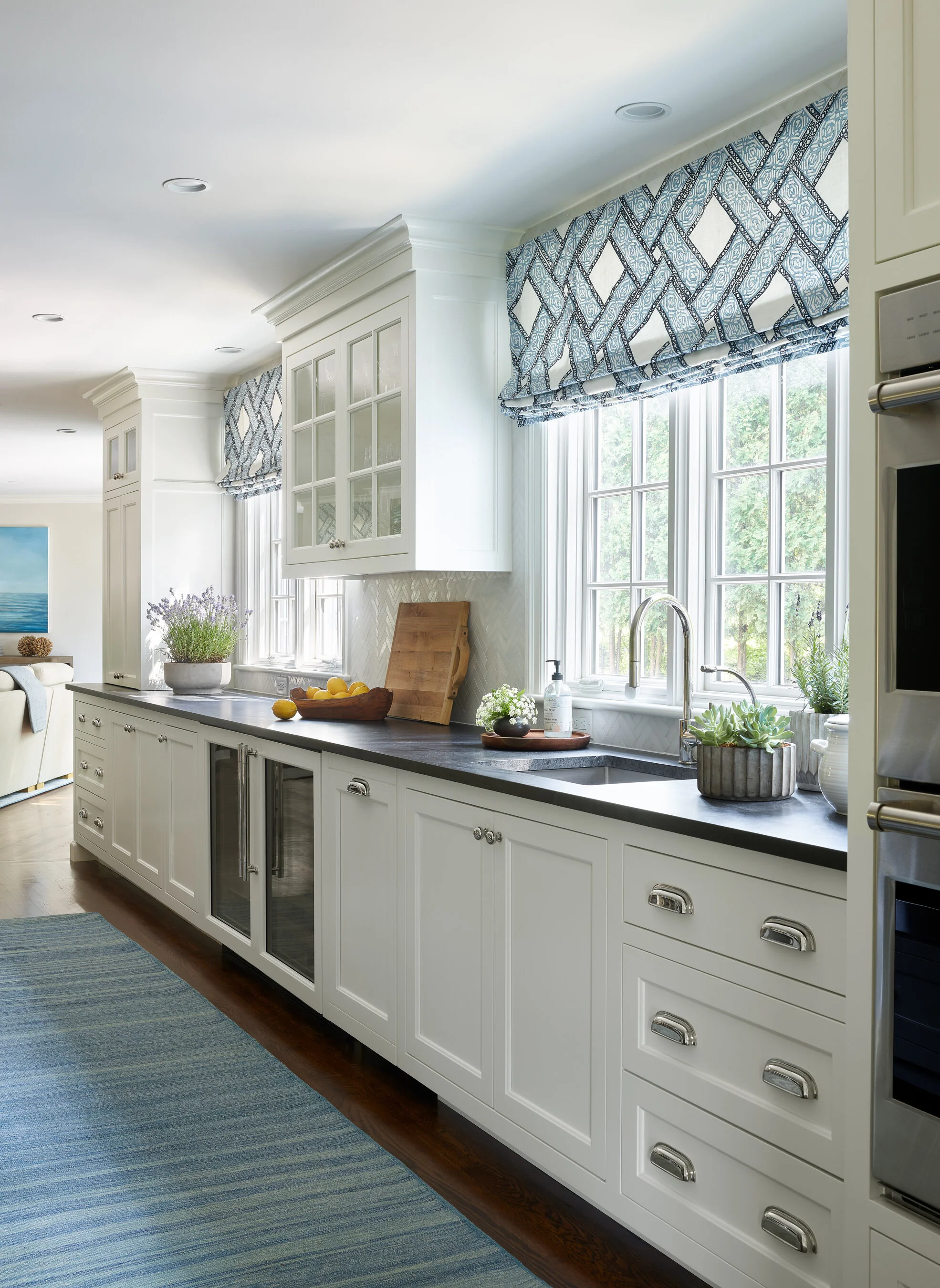 DianeMurphyInteriors_LaurelChestnut_KitchenVert_SMALL.jpg