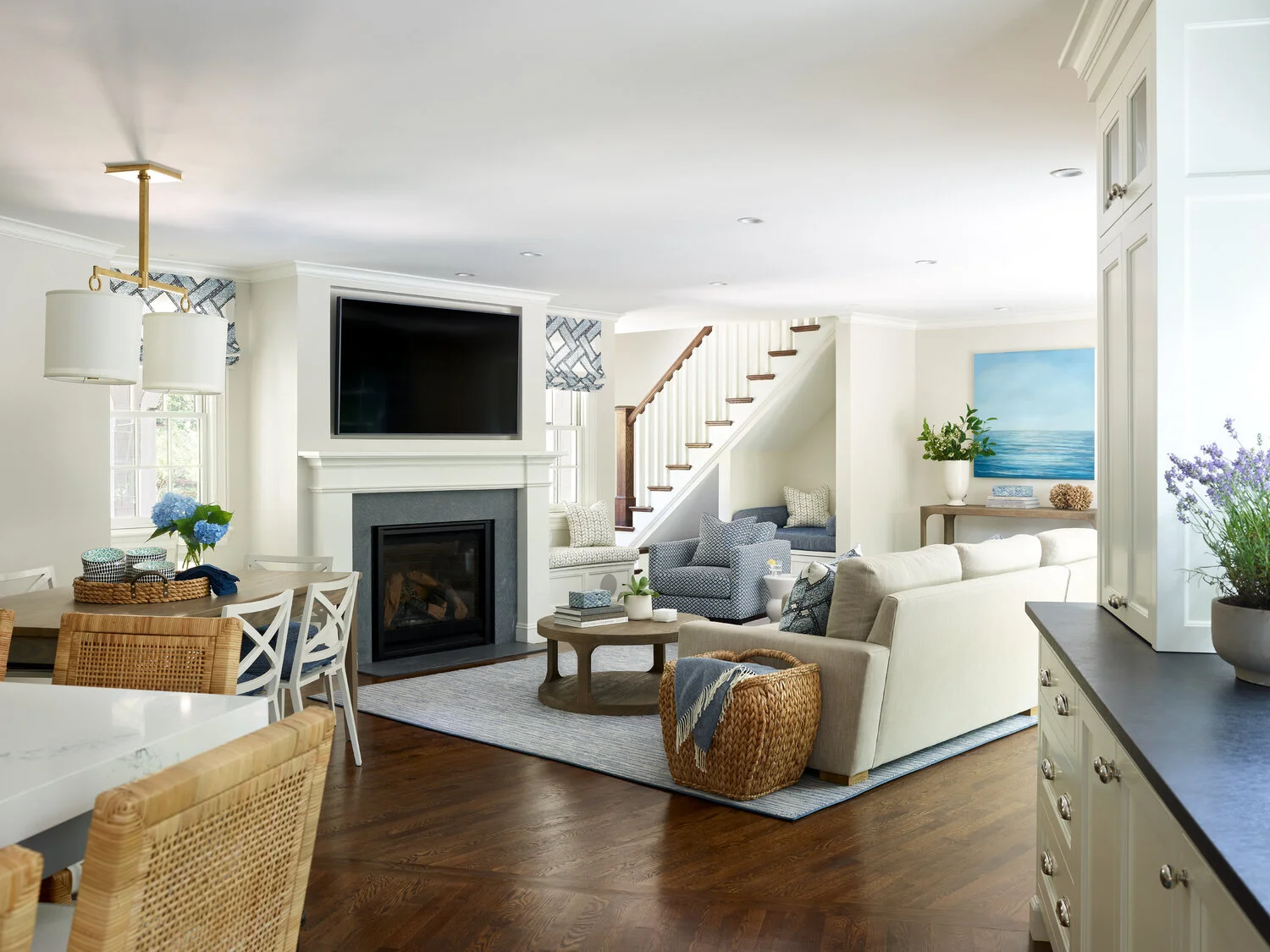 DianeMurphyInteriors_LaurelChestnut_KitchenLiving_SMALL.jpg