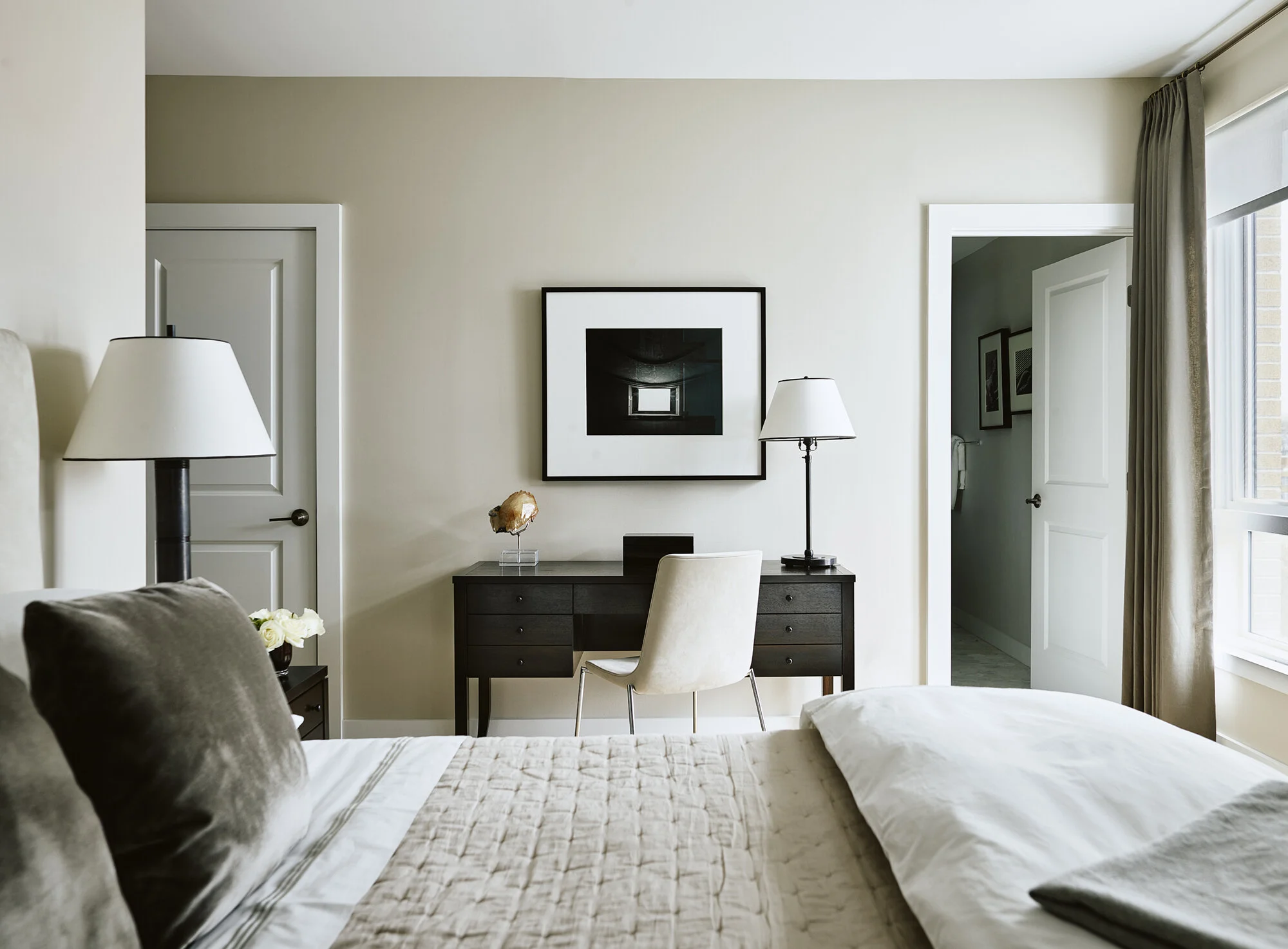 7DianeMurphyInteriors_CommBrighton_MasterDeskHoriz.jpg