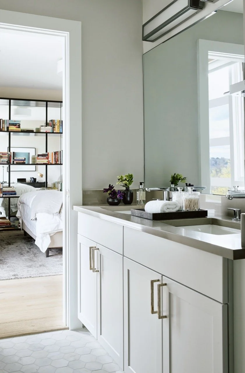 3 - DianeMurphyInteriors_CommBrighton_Bath Large.jpeg
