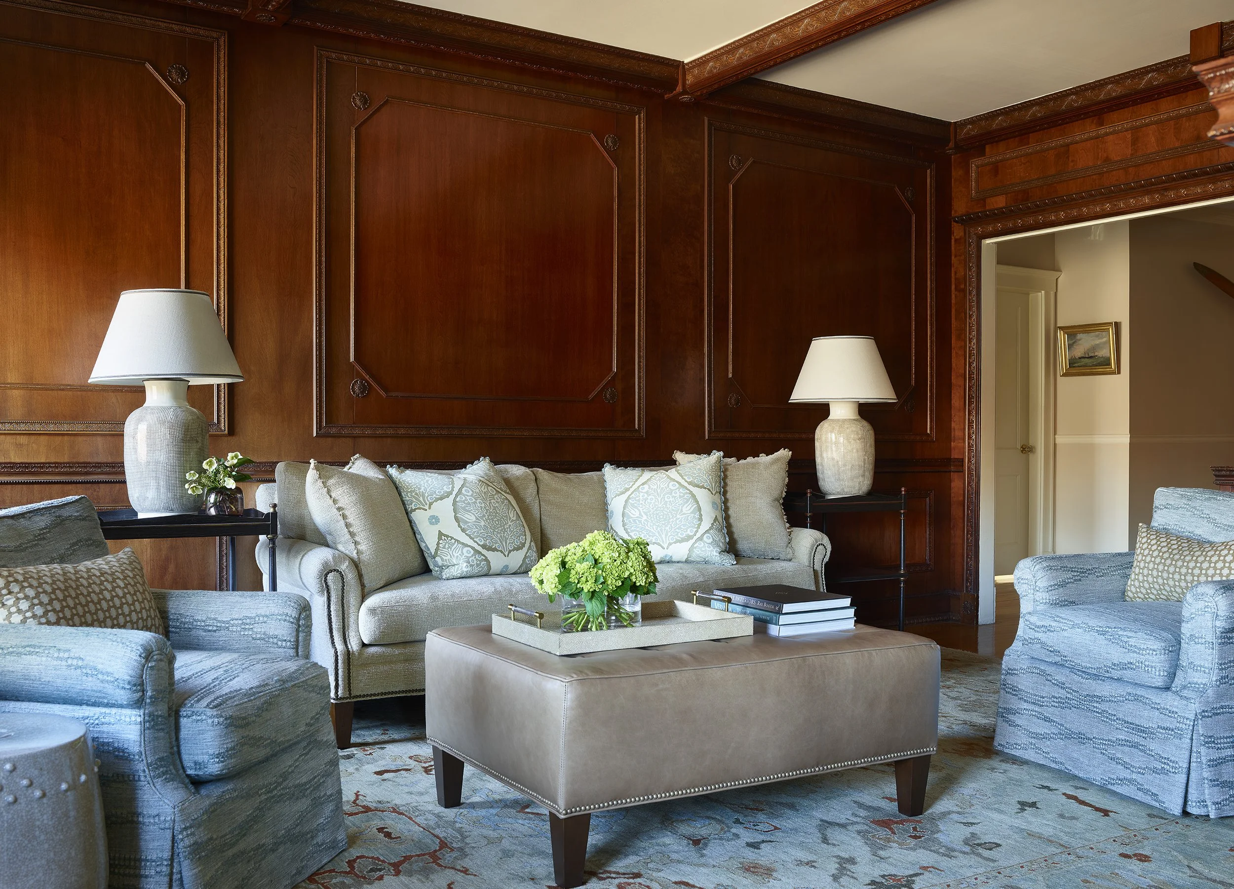 2-DianeMurphyInteriors_CommBoston_FamilyHoriz.jpg
