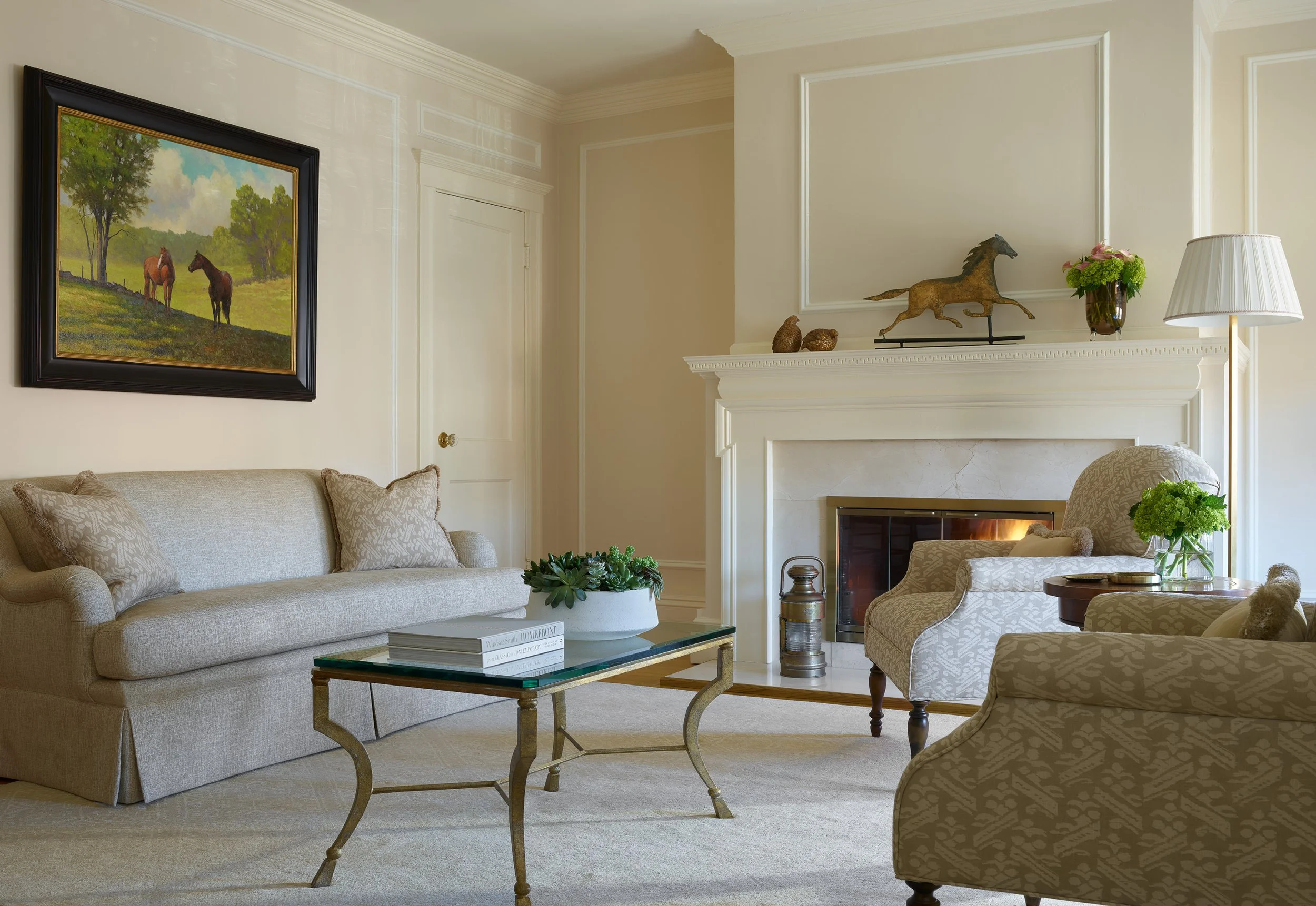 6 - DianeMurphyInteriors_CommBoston_LivingHoriz.jpg