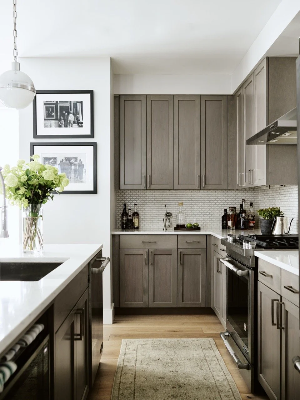 5 - DianeMurphyInteriors_CommBrighton_KitchenIsle Large.jpeg
