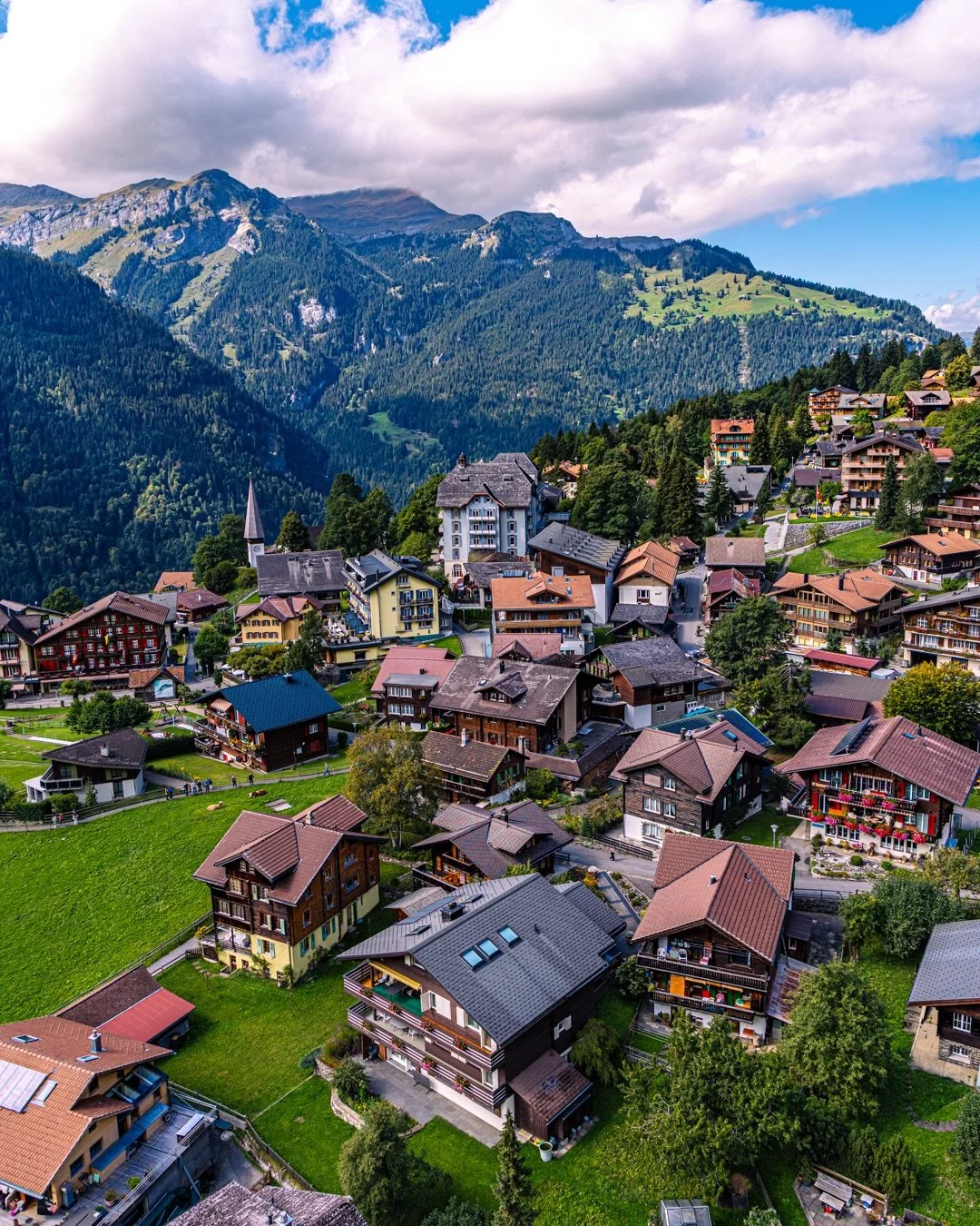 A little village with some big views. 🏔️

A few scenes from Wengen, the little mountain village I called home for a few days while exploring Switzerland&rsquo;s Bernese Oberland.

Wengen sits above the Lauterbrunnen Valley, with wooden chalets, flow