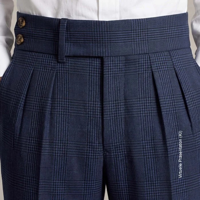 Klassische Herrenhose mit zwei Bundfalten und High-Rise-Leibhöhe für maximalen Sitzkomfort.