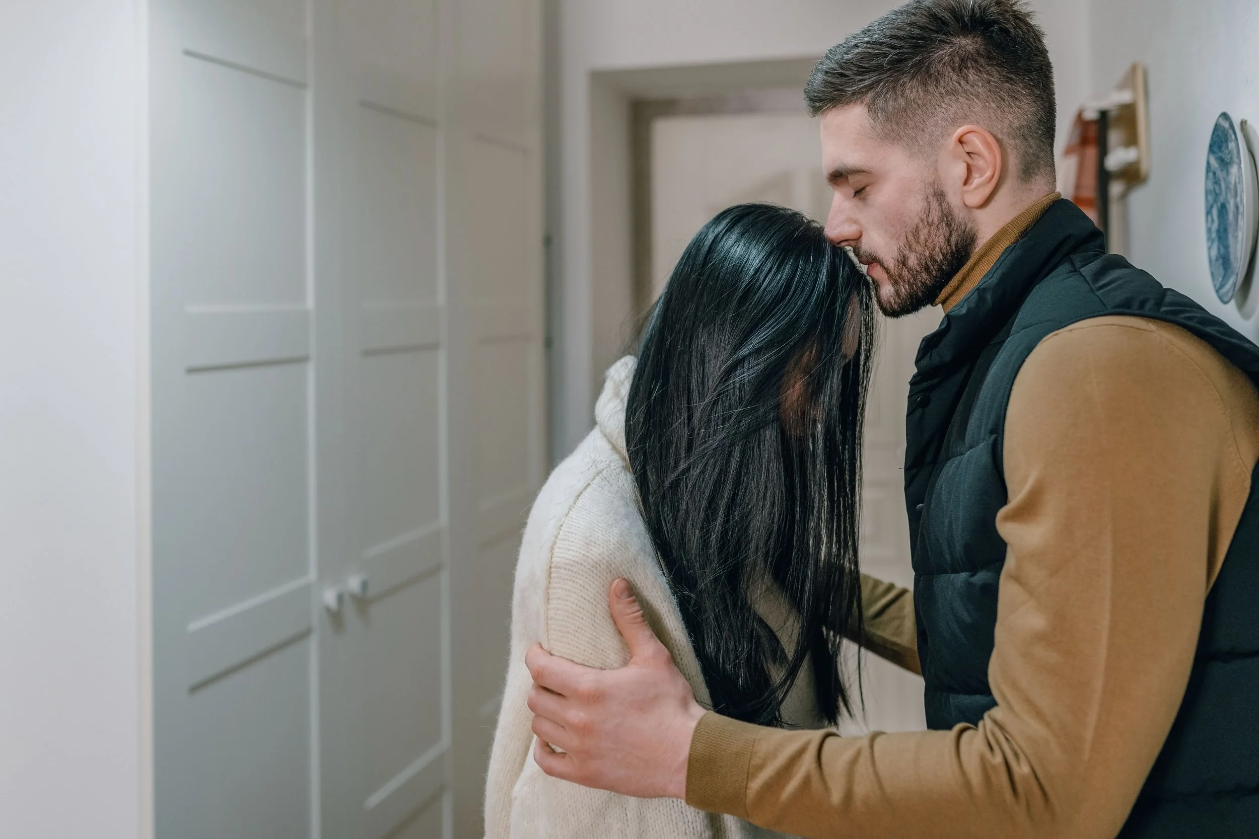 We Keep Our Relationship “Private”:  5 Sneaky Ways People Disguise Control and Abuse in a Relationship.