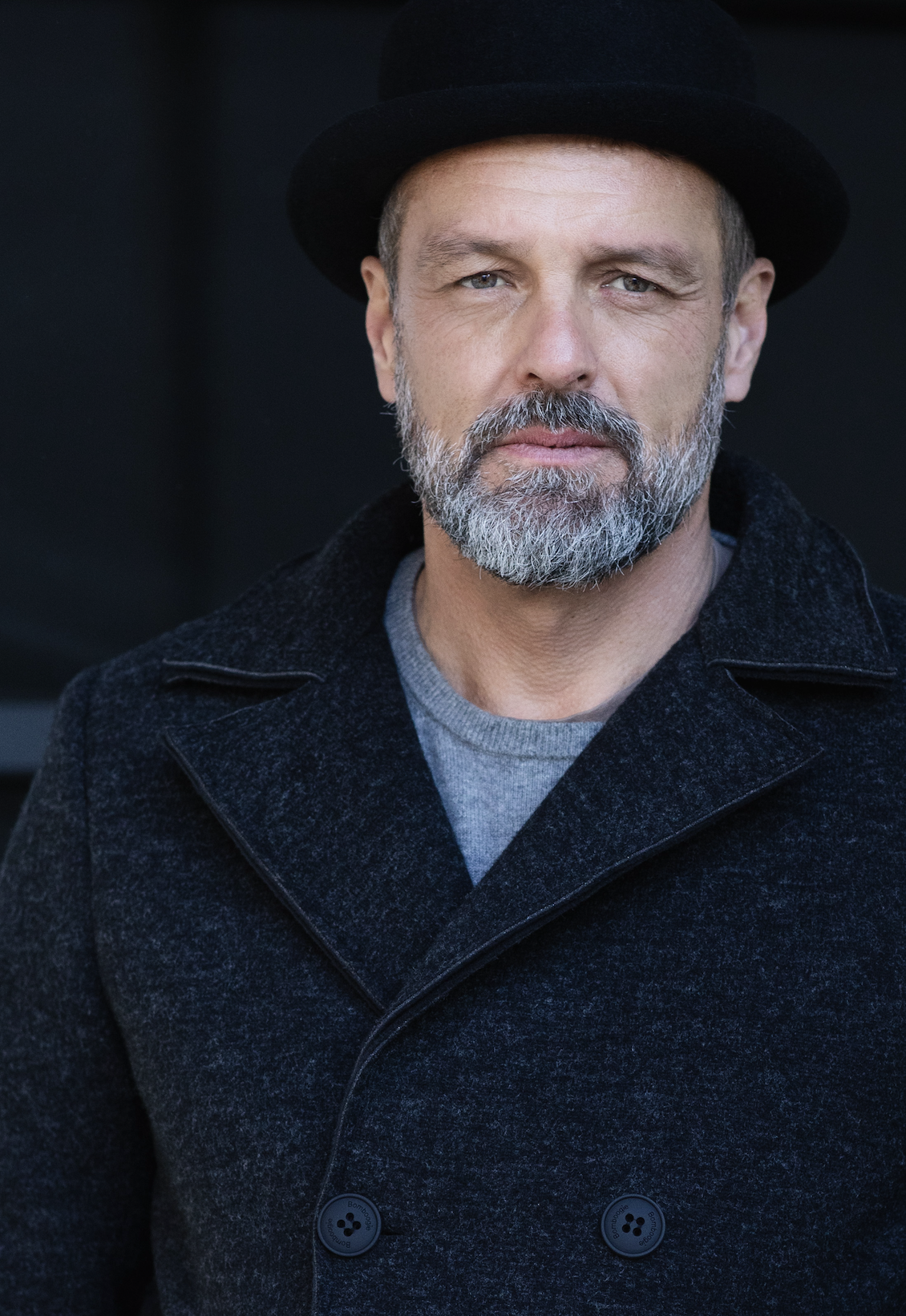 Andreas_SB_0210_Headshot.png