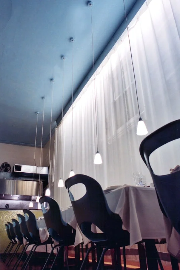 bloo-curtain.webp