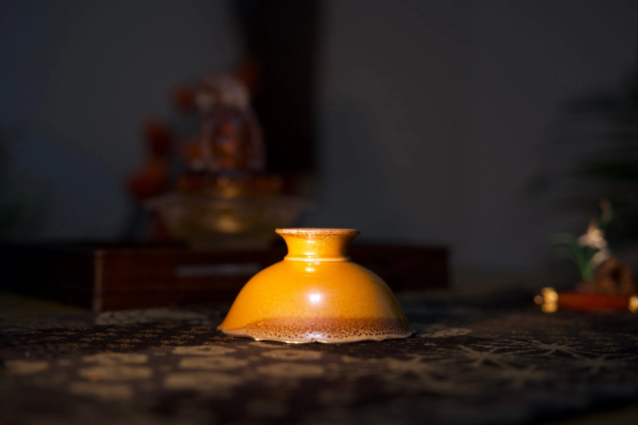 lobed-amber-4.jpg