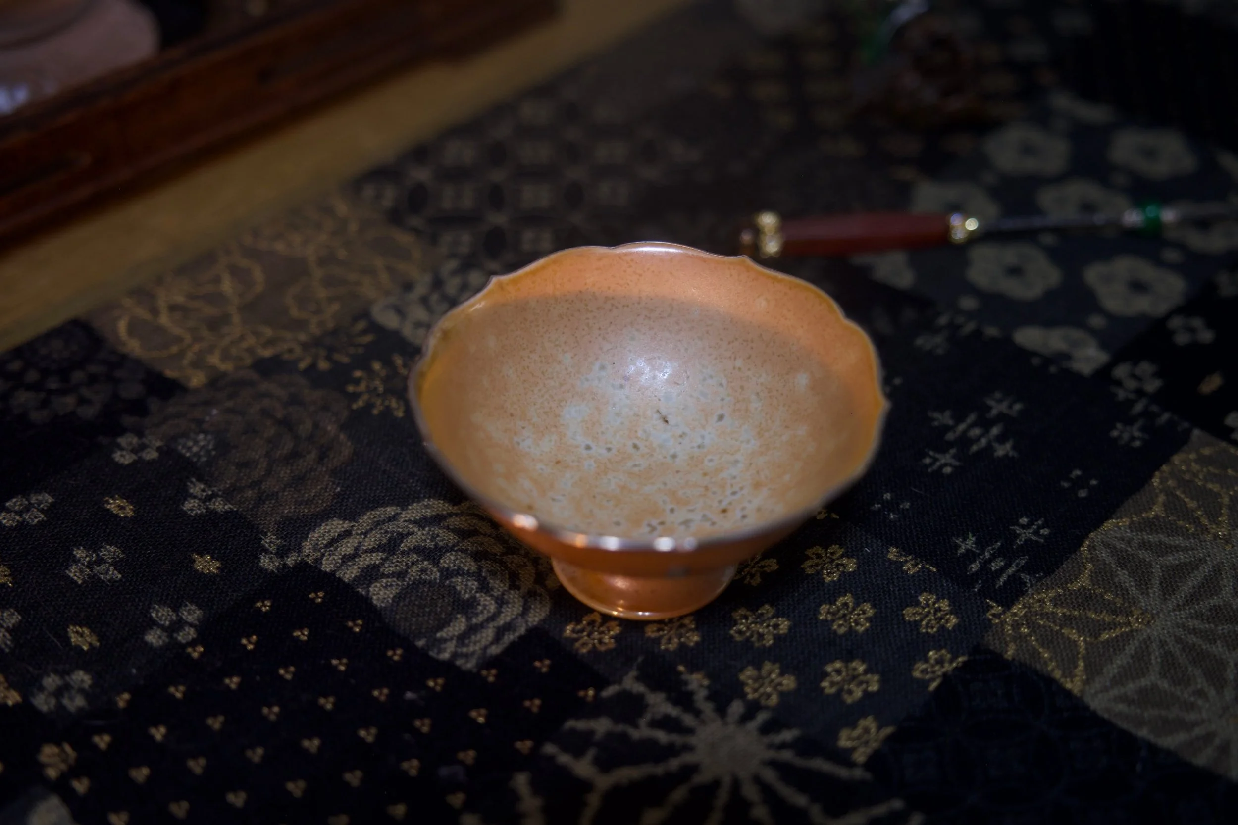 lobed-amber-1.jpg