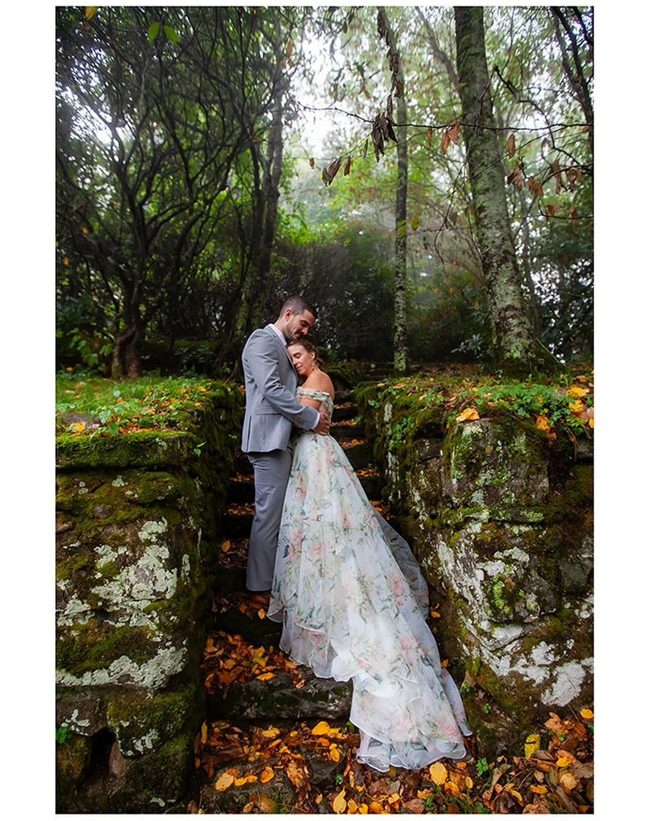 So excited to share this #microwedding! Link in bio or go to laceyrenae.com 
#ncarboretum #avlwedding #gardenparty #floralweddingdress