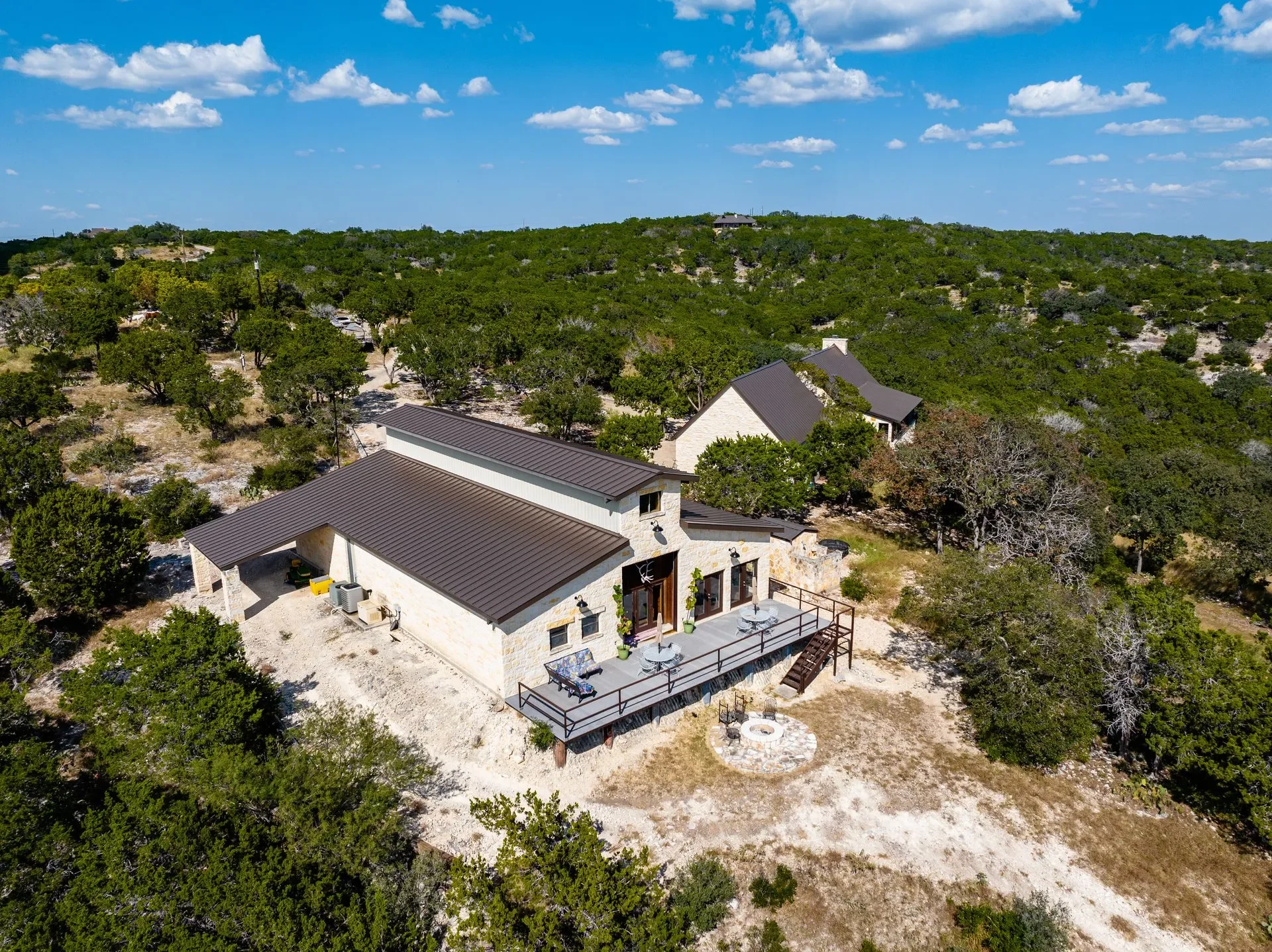 aerial+back+side+barndo-1920w.webp