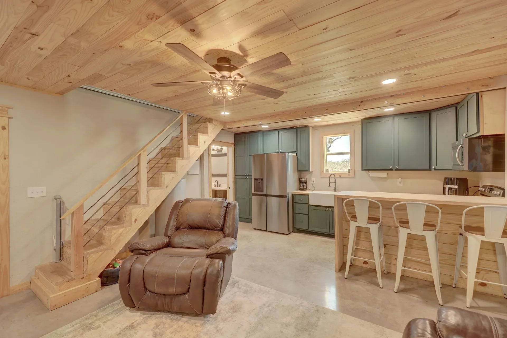 1a-1920w.webp