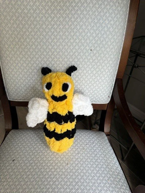 Bizzy the Bee, The Joyful Helper
