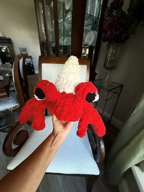 Cuddles the Crab 5.jpg