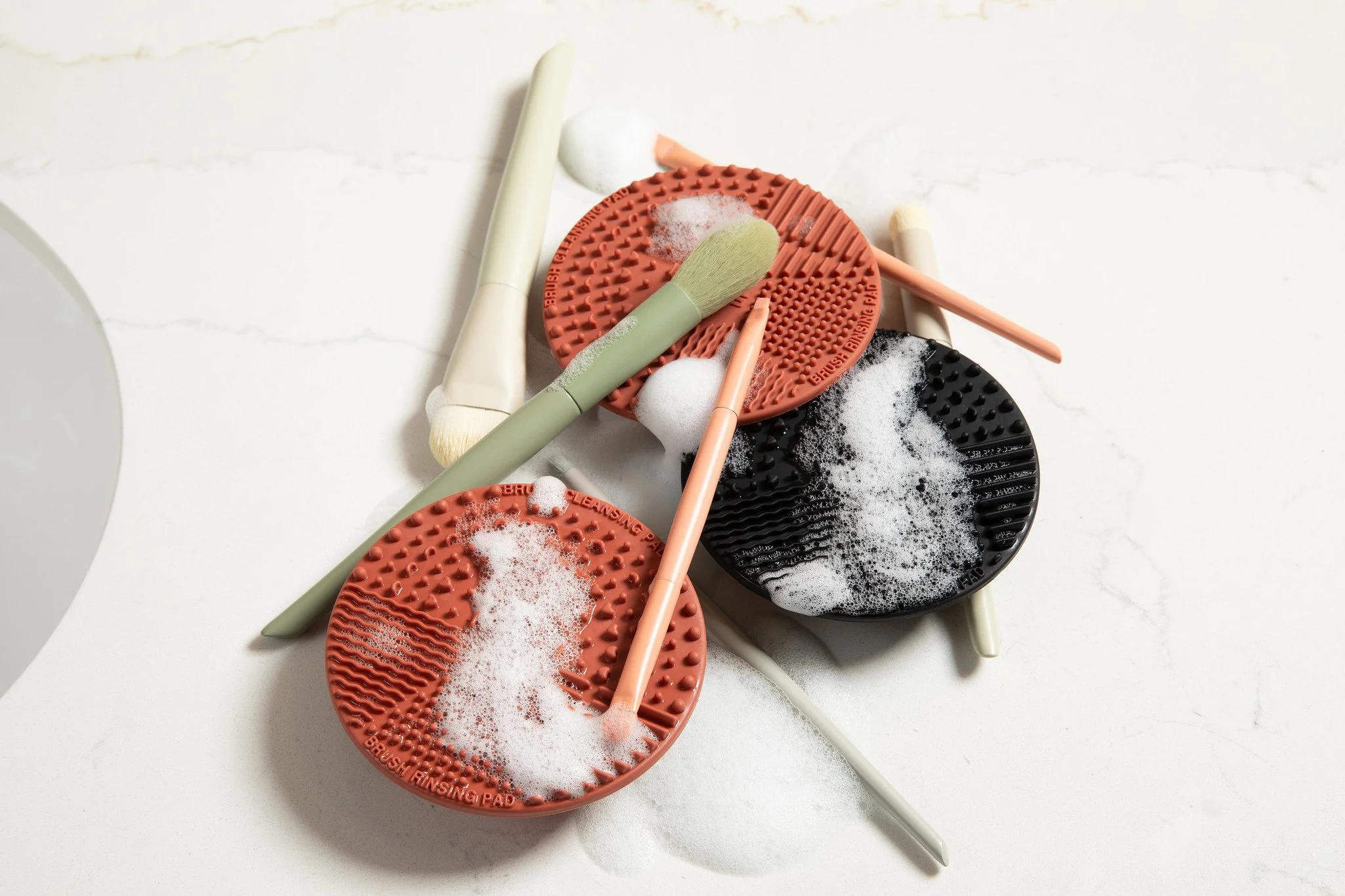 PURADRY_Makeup_Brush_Cleaning_Pad_Mix.jpg