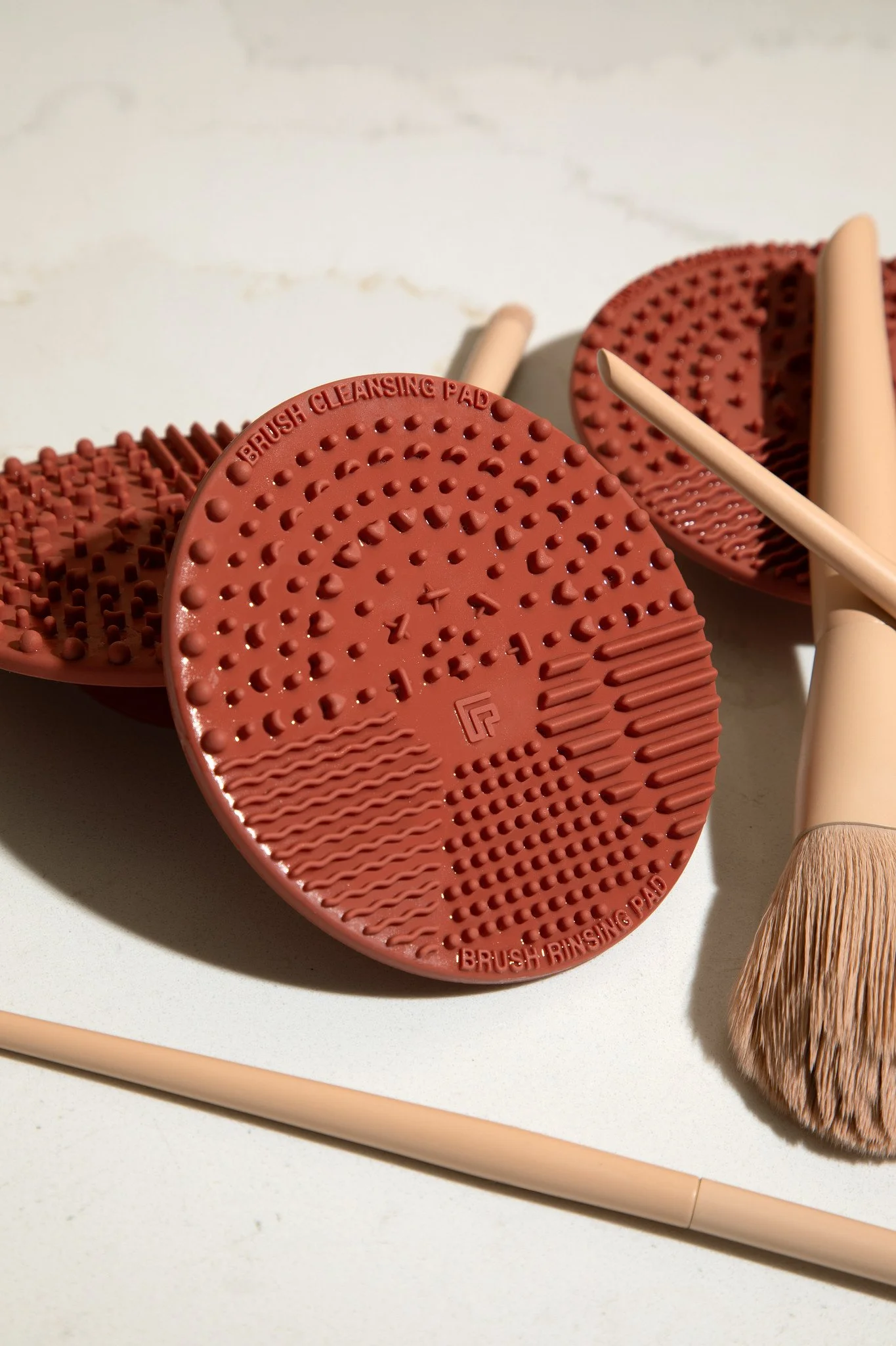 PURADRY_Makeup_Brush_Cleaning_Pad_Burnt_Brick_Closeup.jpg