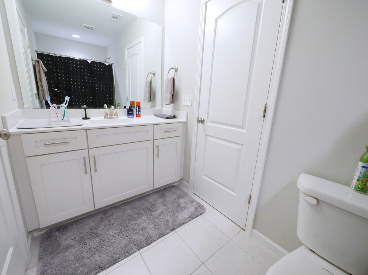 Room 3 - Bathroom.png