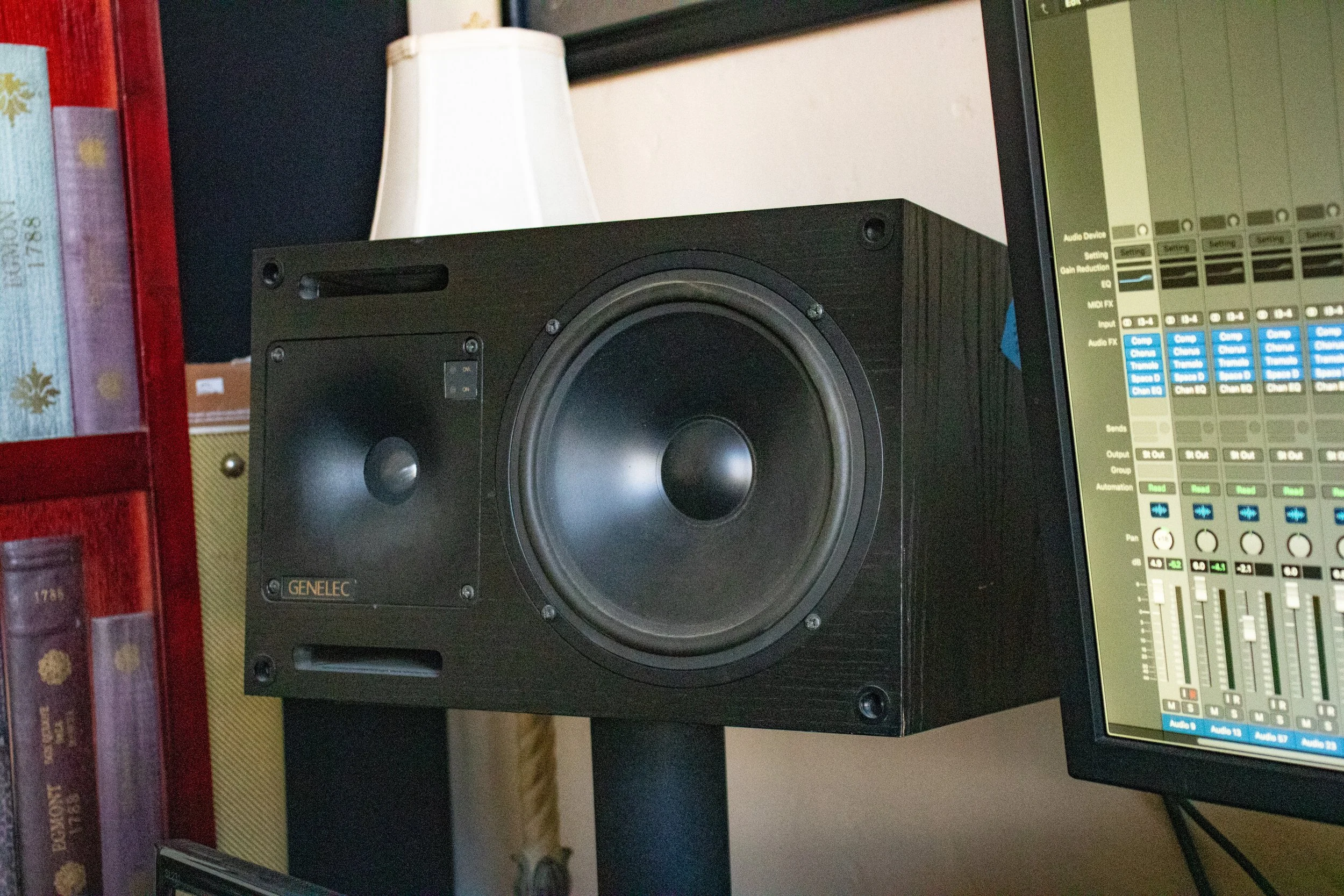 Genelec Monitoring.
