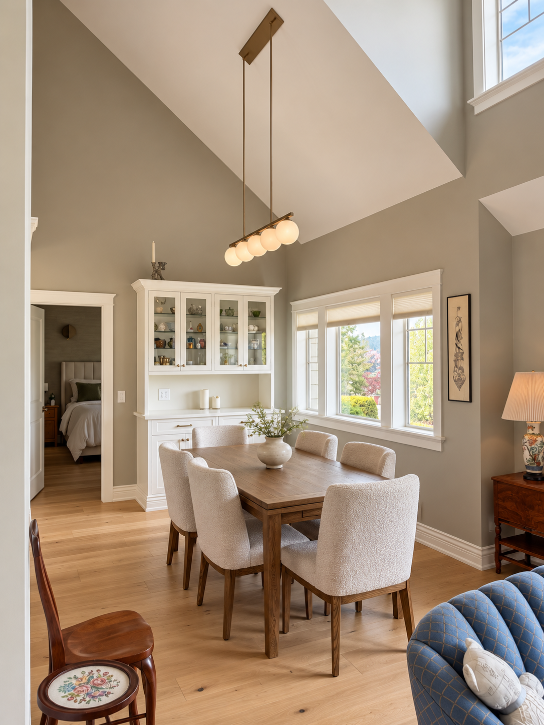 18-vaulted-dining-room-with-garden-facing-windows-OP297.png