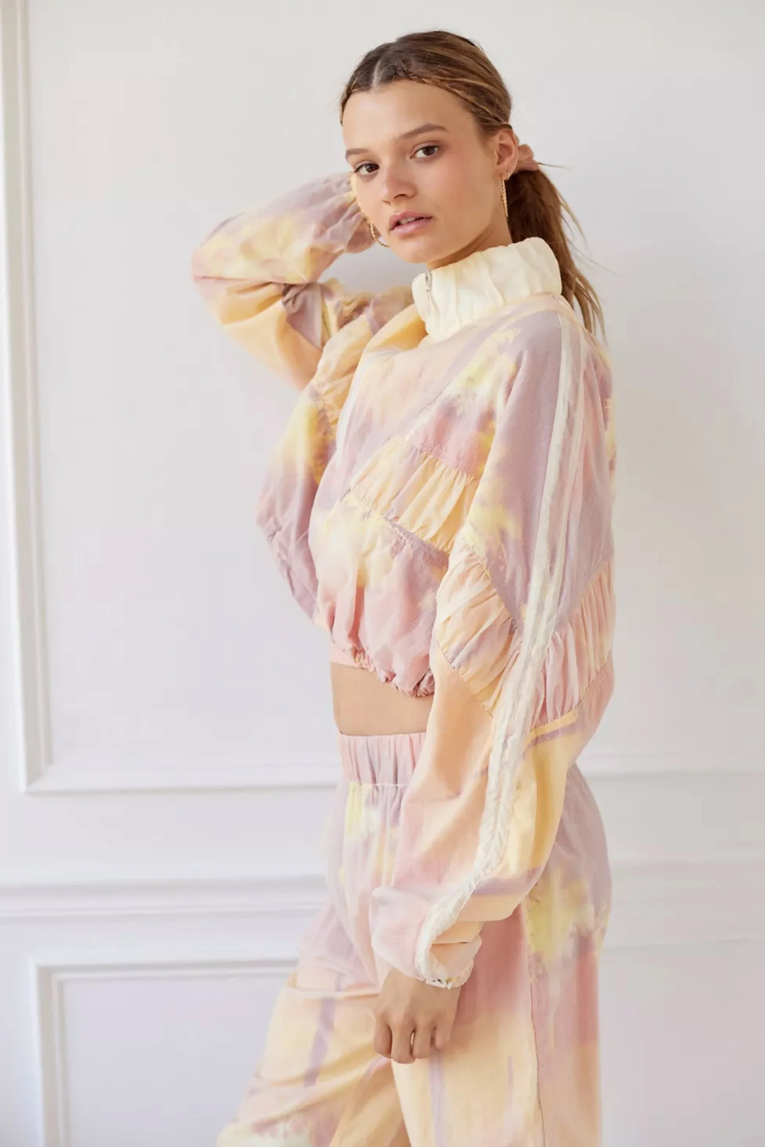 Urban+Outfitters_Surf+side+printed+q-zip.webp