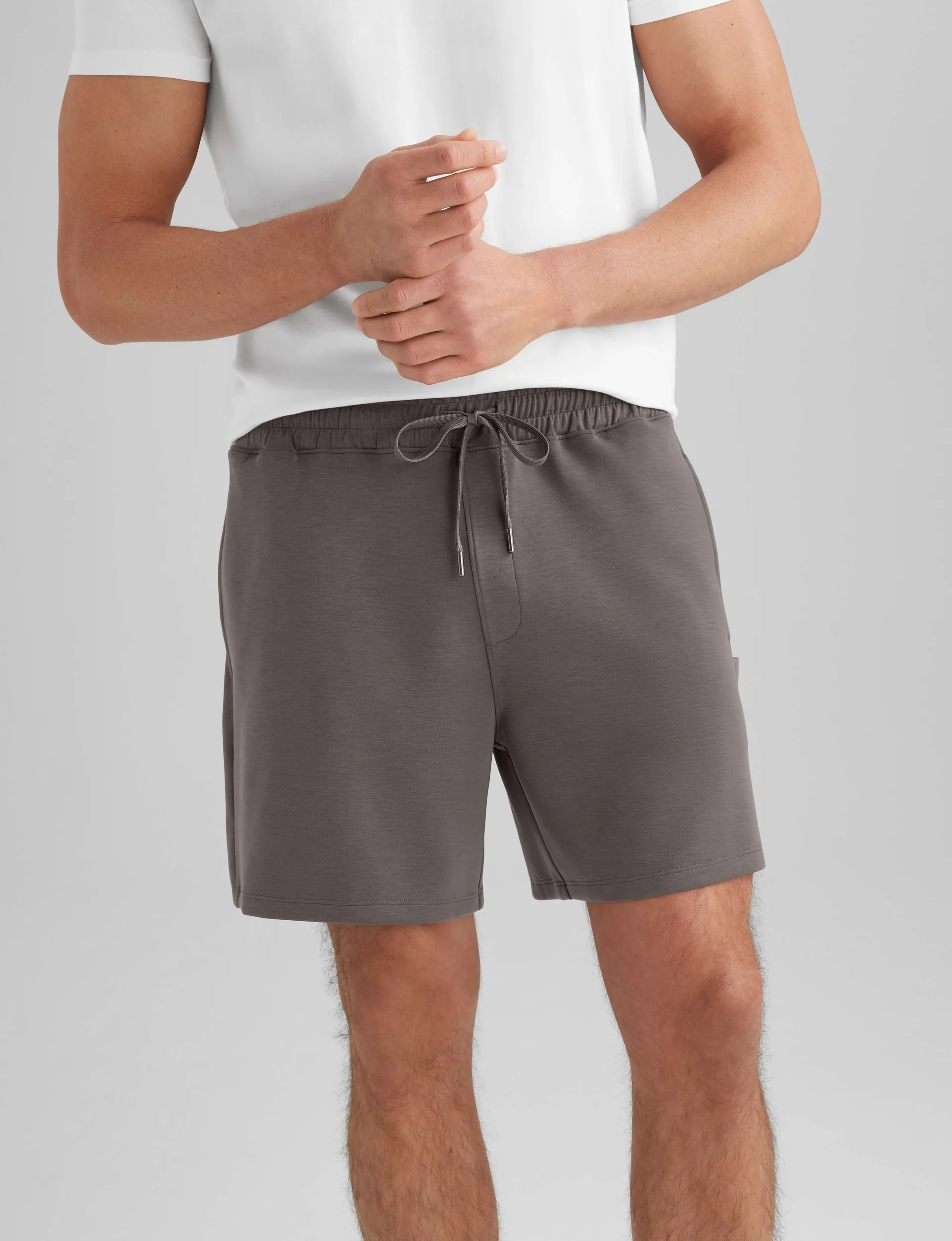 1004609_200075_Ecomm_Front_M_L_LT_SHORT_1.8.26R_6ac0e809-207d-4994-8a57-9bdd067d4e61.webp