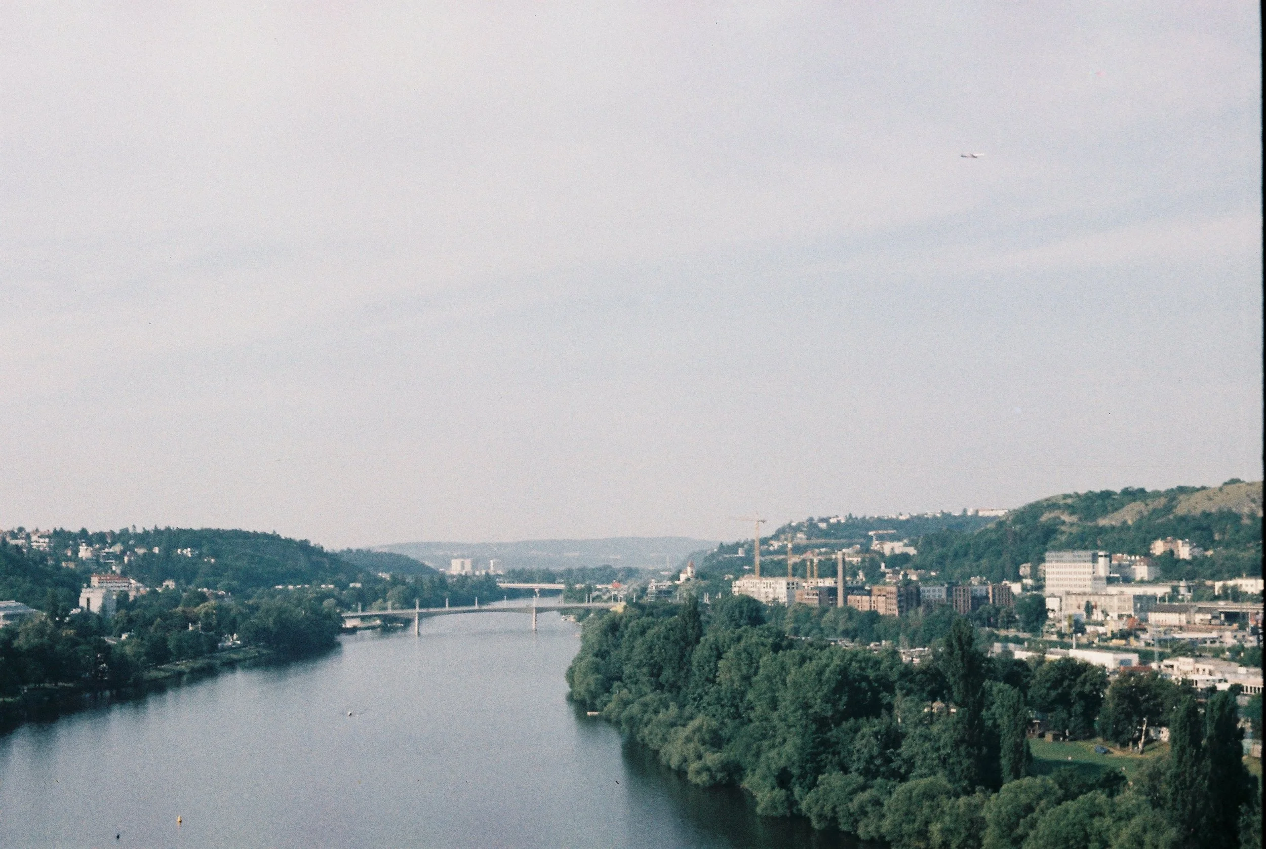 R1-00785-0003.JPG