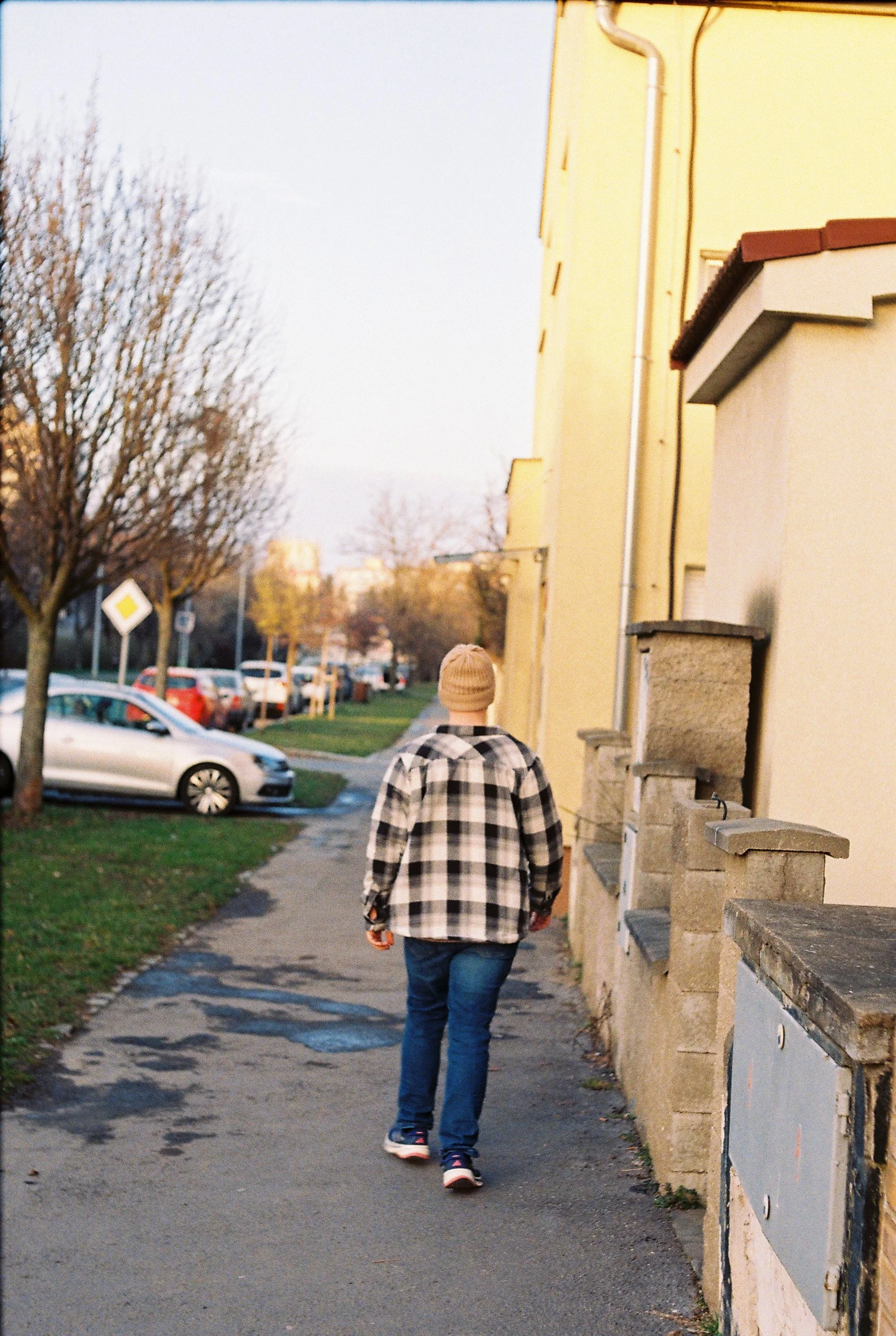 R1-04643-015A.JPG