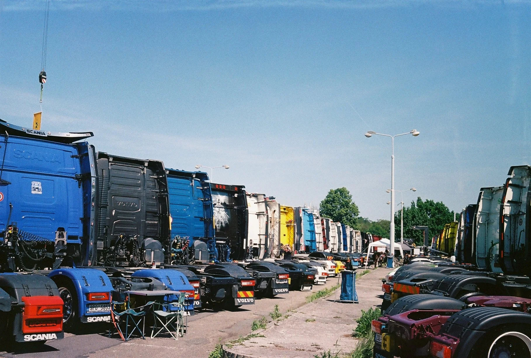 R1-00177-0017.JPG