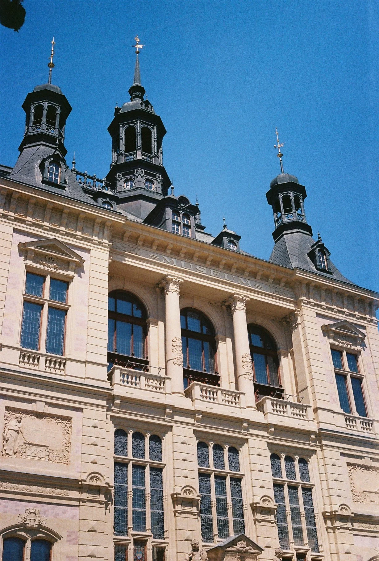 R1-00177-0024.JPG