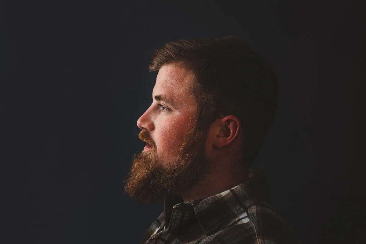 bruce-barrett-portrait-lexi-taciakweb.jpg