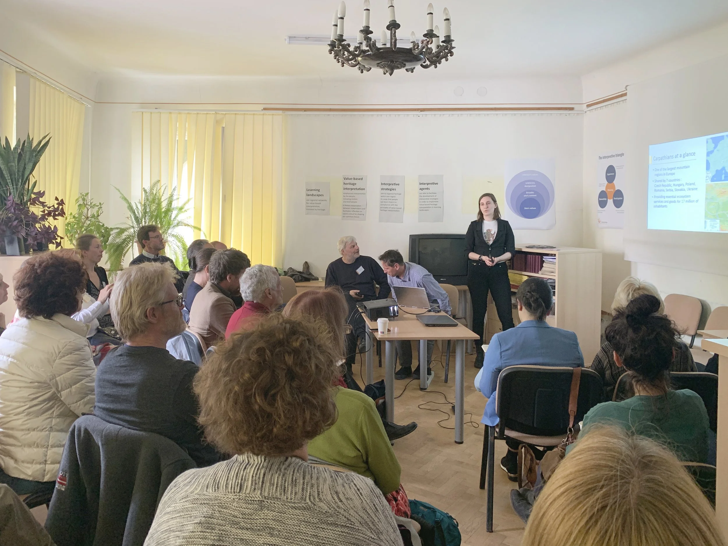 IECON23_Loredana STASISIN03_Sessions_0205.JPG