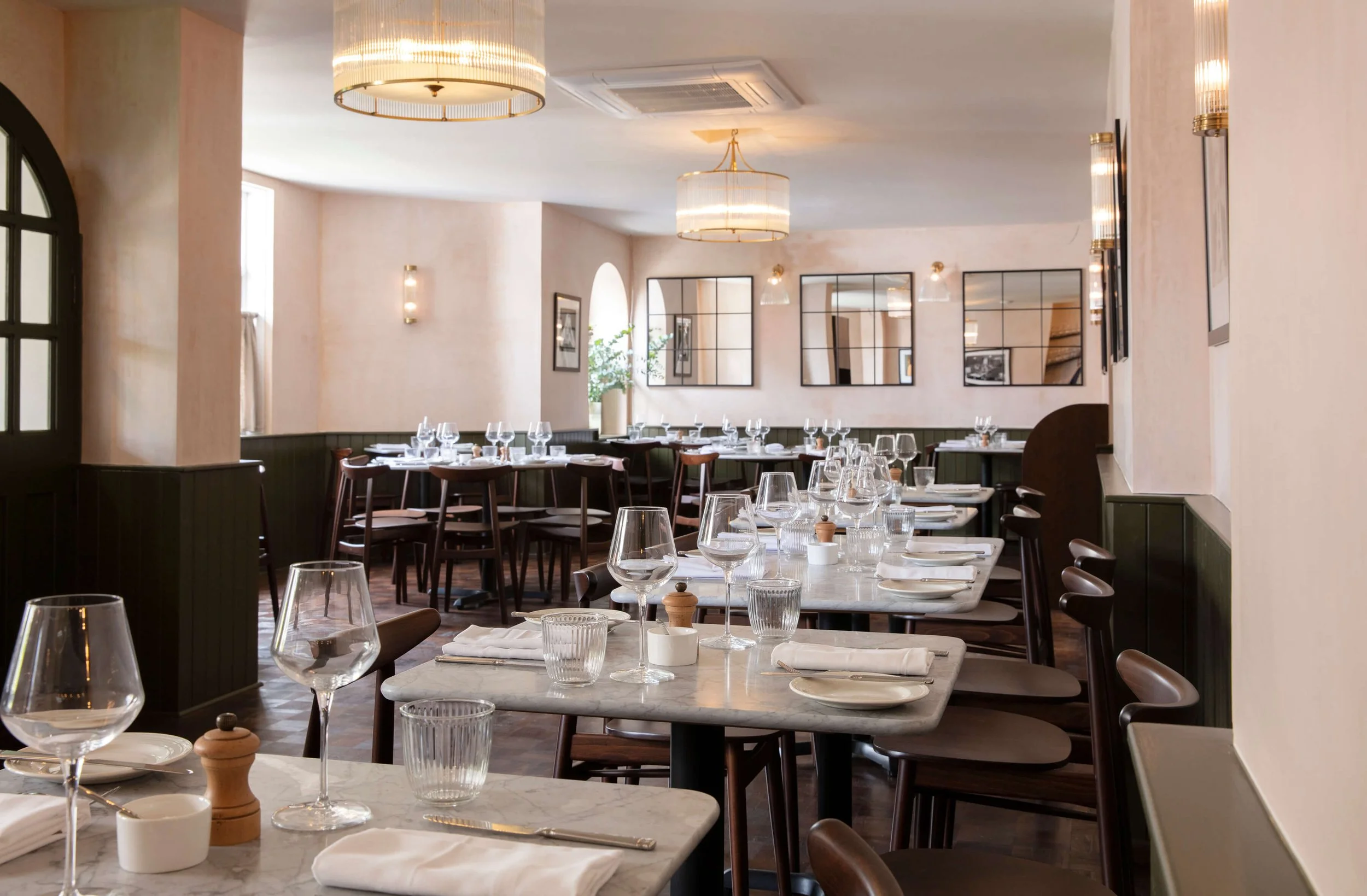 Destination neighbourhood brasserie