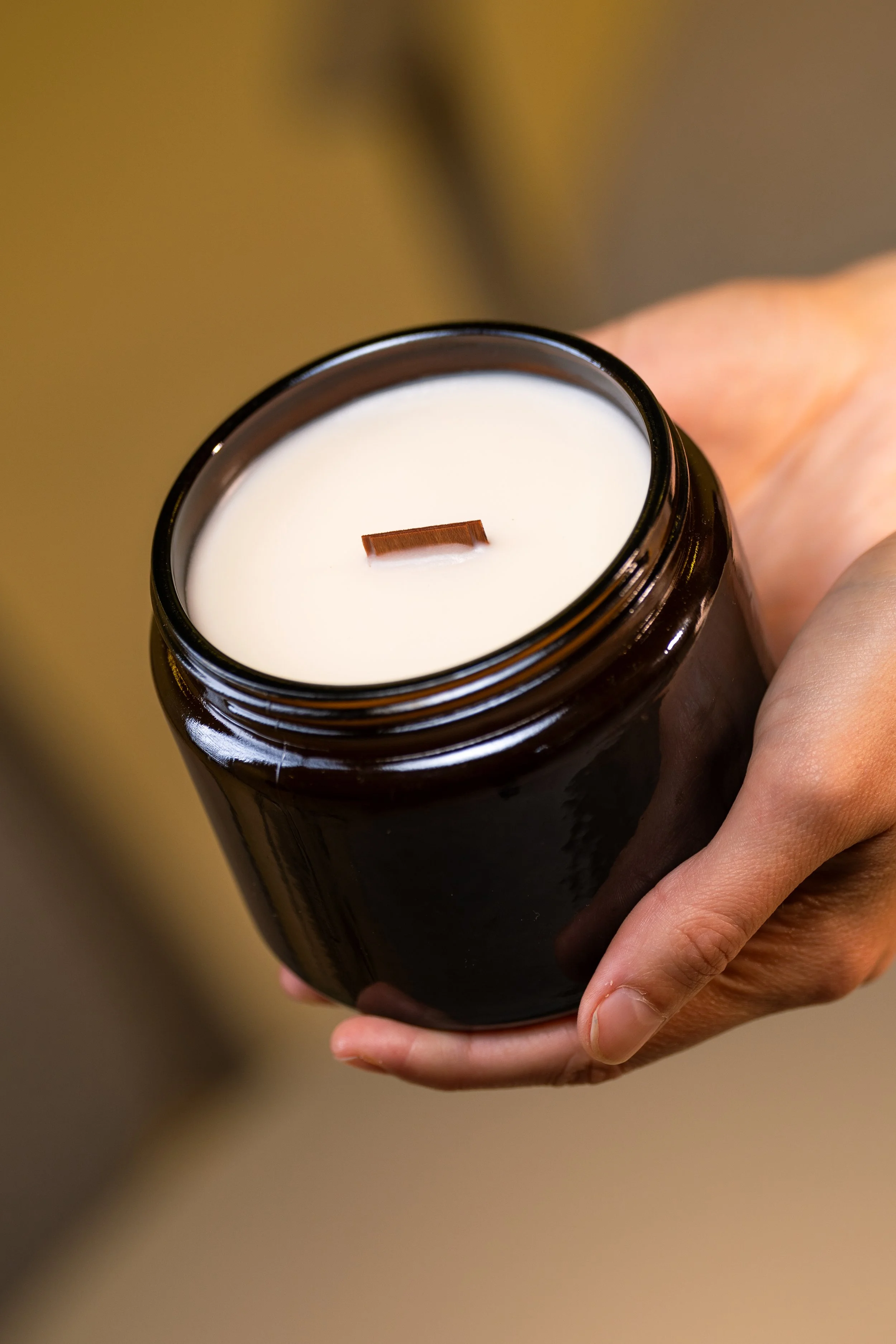 NEONCANDLE_PACKSHOT_6.jpg