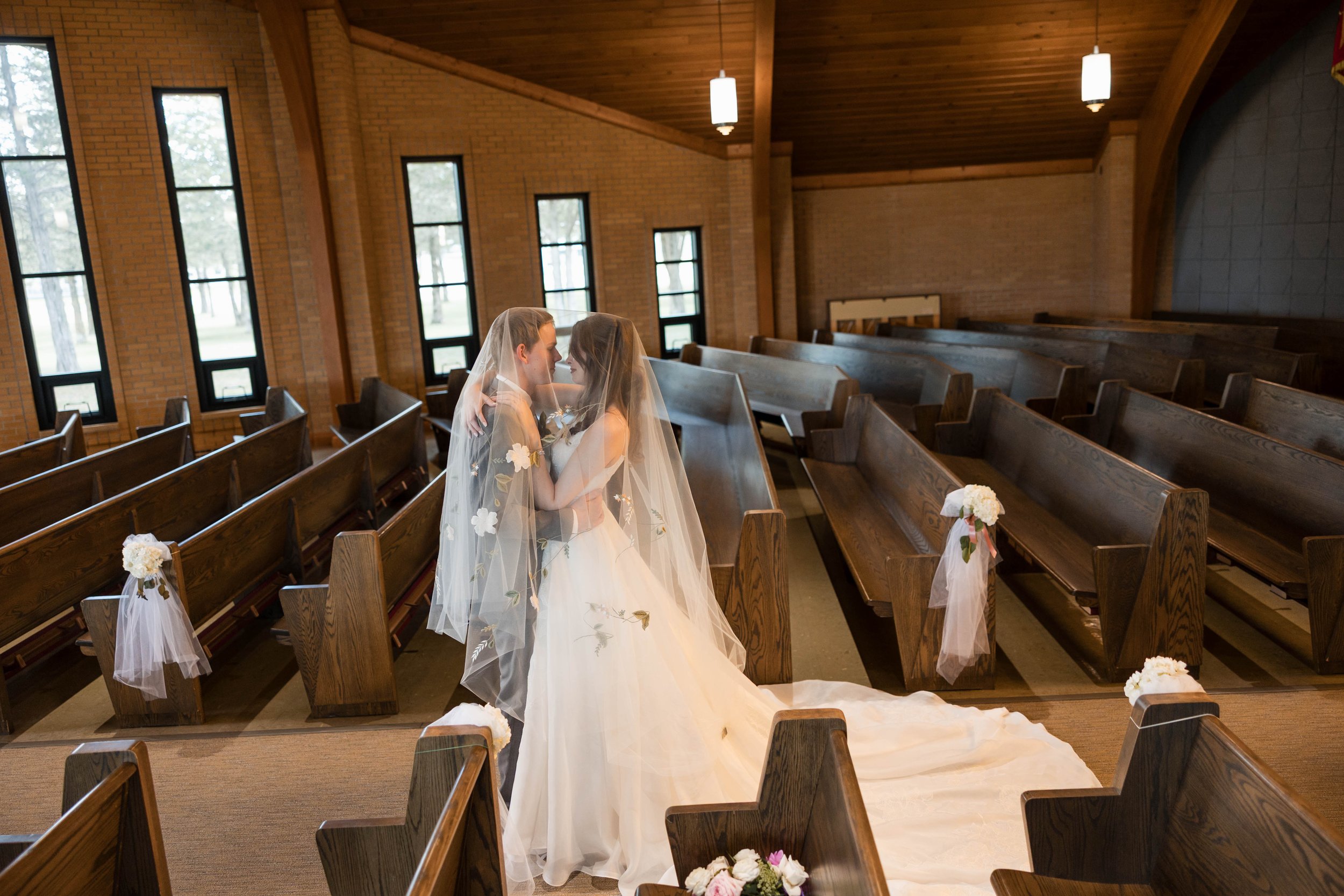 Ali&BrodyWedding_Grace&GatherCo.-2030.jpg