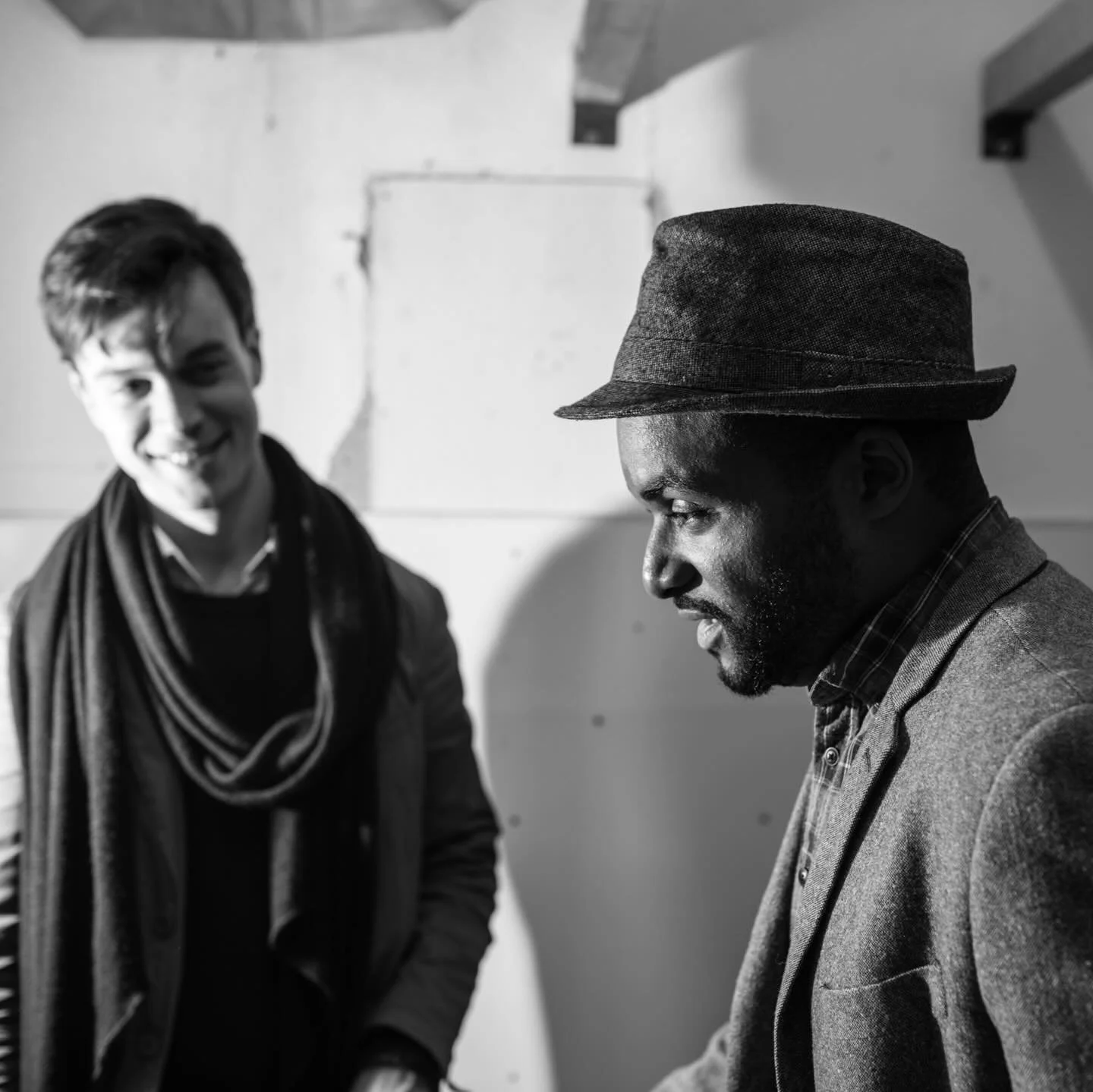 Throwback pictures of @sullivanfortnerjr, @desmondwhiteboy and I backstage before a gig in Germany. Today I have to pinch myself thinking I took this man on tour.

His magic is still with me, whenever I get a chance to hear him, chat, or when he acce