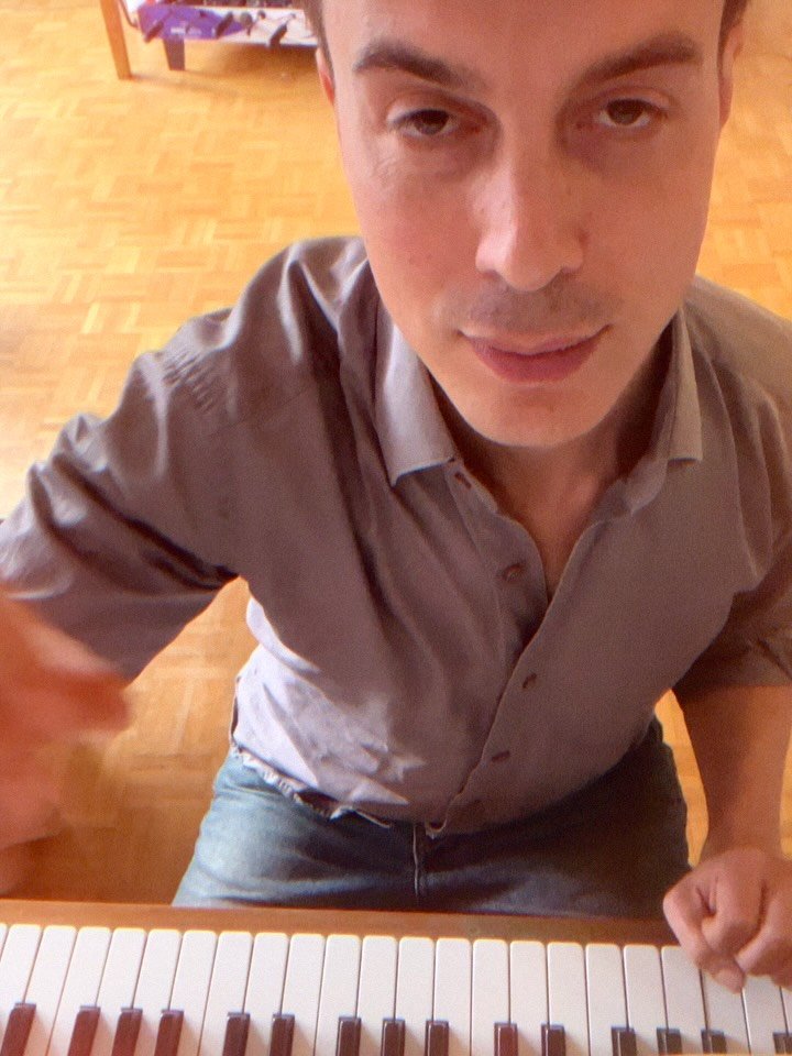 Je suis plein &agrave; rabord de gratitude. 

La campagne Ulule I&rsquo;m Nice est &agrave; 95% ! Il reste encore 6 jours pour participer !

Voici la petite histoire d&rsquo;Intruder, parti d&rsquo;un mauvais d&eacute;chiffrage de Bart&oacute;k, avec