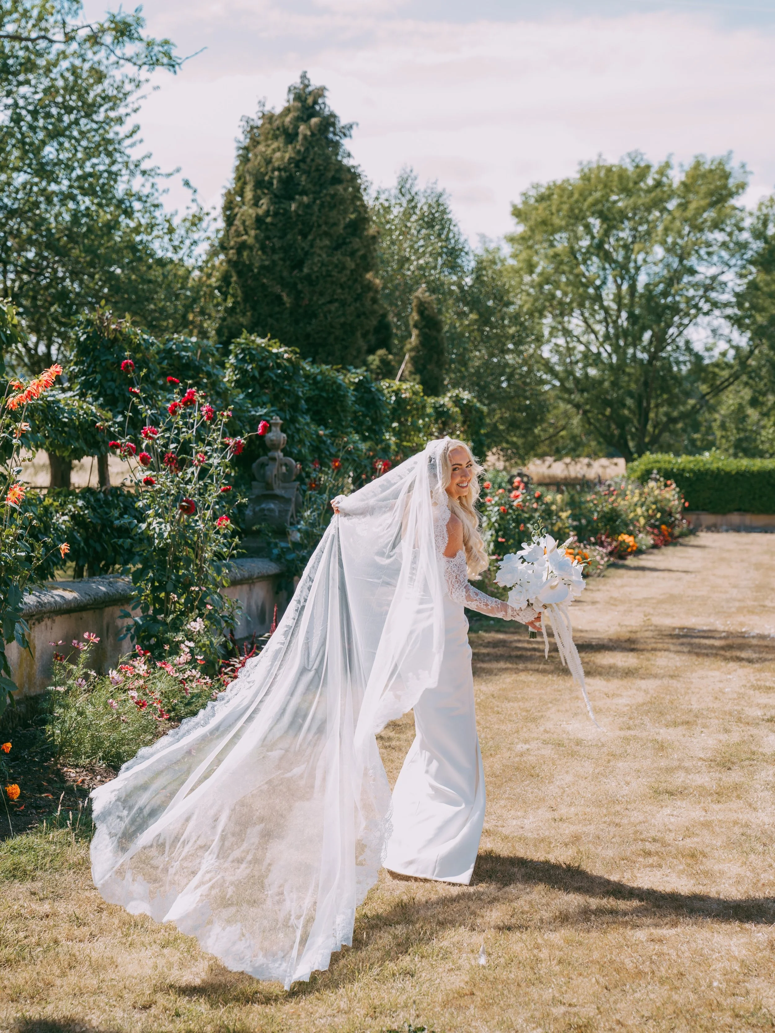 A moment that is yours 🤍

Amongst the memories of you together, I always want there to be space for the moments that belong to you alone. Effortlessly beautiful, completely present, and entirely yourself. The photographs you&rsquo;ll look back on an