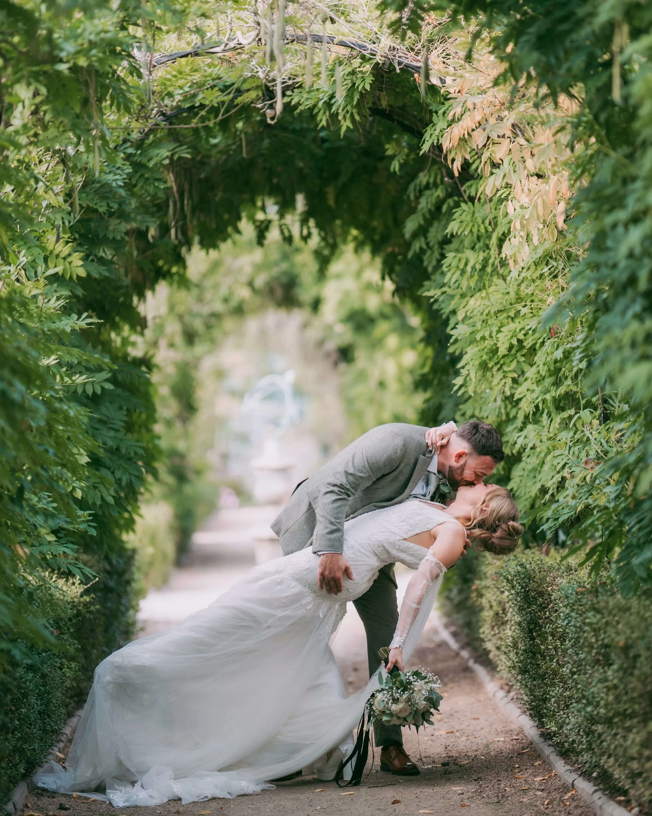 The new Mr + Mrs Evans! The most special day full of some much love and happiness🌳🥂🤍

Photography @picture.essence_photography @prime_focus_photography 
Venue @thorpegarden 
Bridal dress @alice.rose.bridal 
Bridesmaids Dresses @azazie.uk 
Wedding 