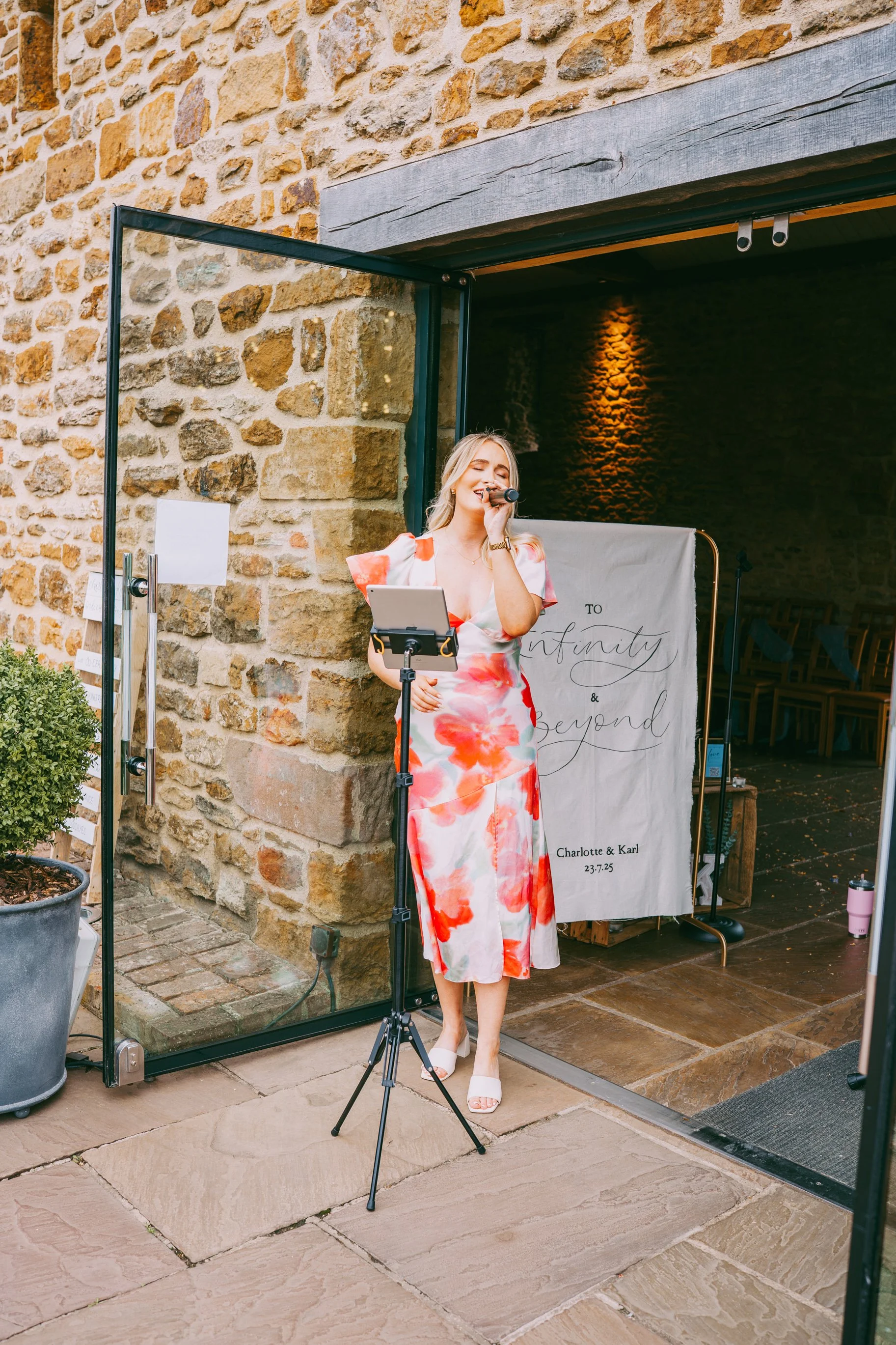 DodfordManor Wedding Day Recommended Wedding photographer (33).jpg