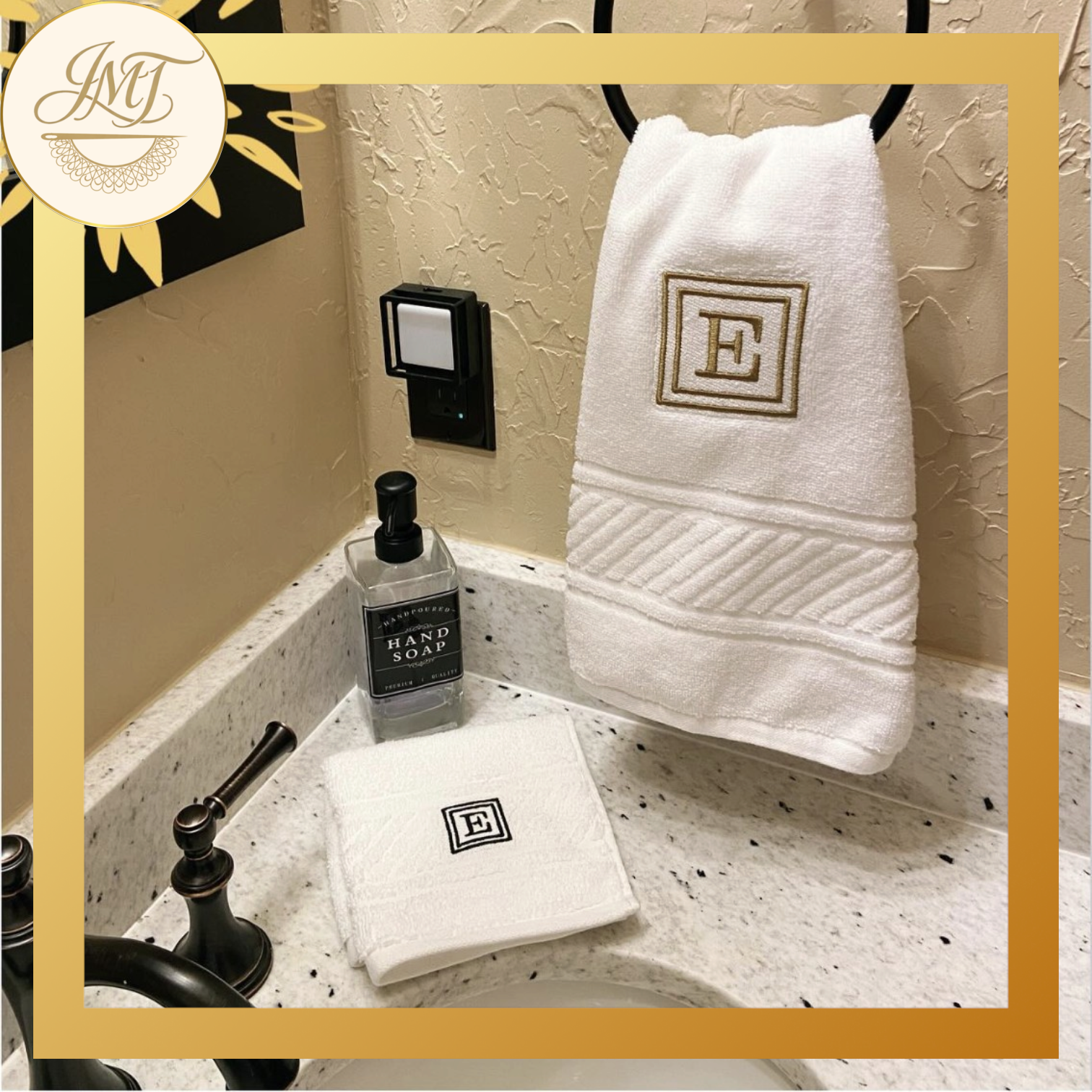 Matching hand towel and wash cloth.