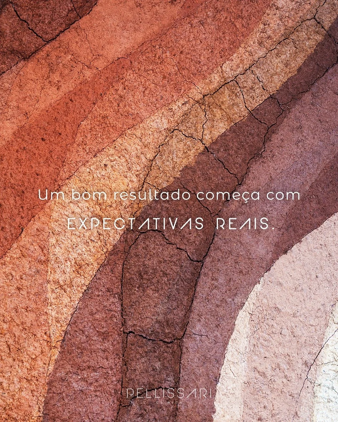 Antes de qualquer procedimento, existe uma conversa essencial, que &eacute; entender o que incomoda, o que pode ser melhorado e, principalmente, o que &eacute; poss&iacute;vel alcan&ccedil;ar.

Cirurgia pl&aacute;stica n&atilde;o &eacute; sobre perfe