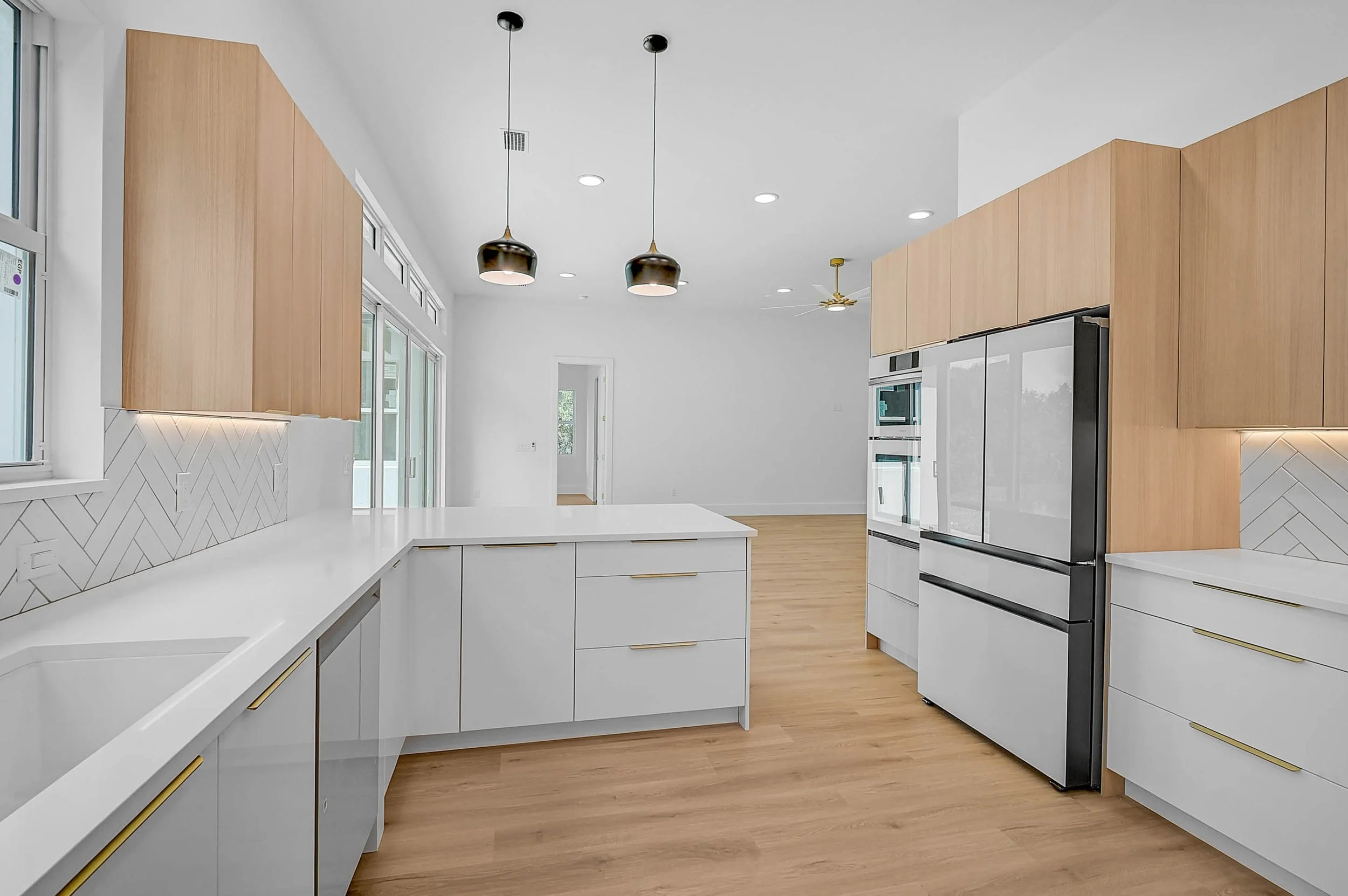 22-4443 Windsong Ave-17.jpg