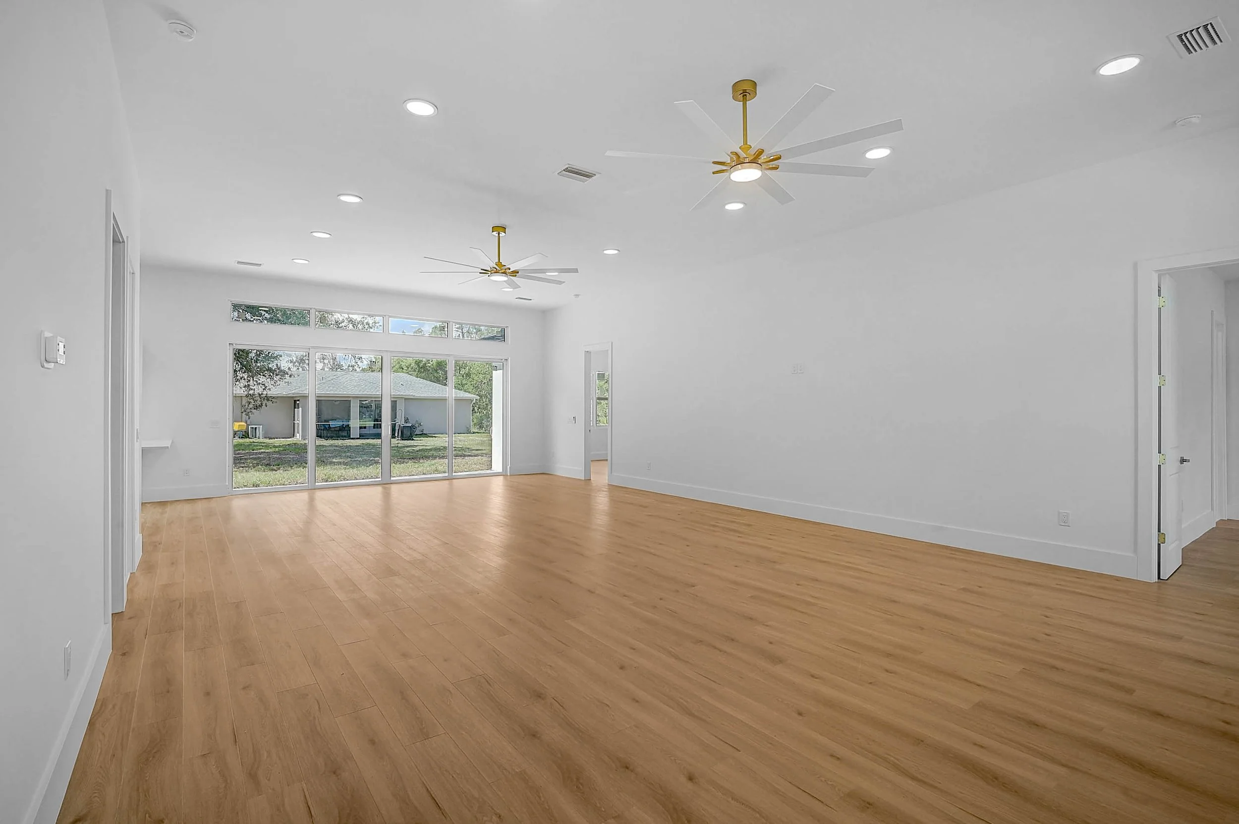 12-4443 Windsong Ave-7.jpg