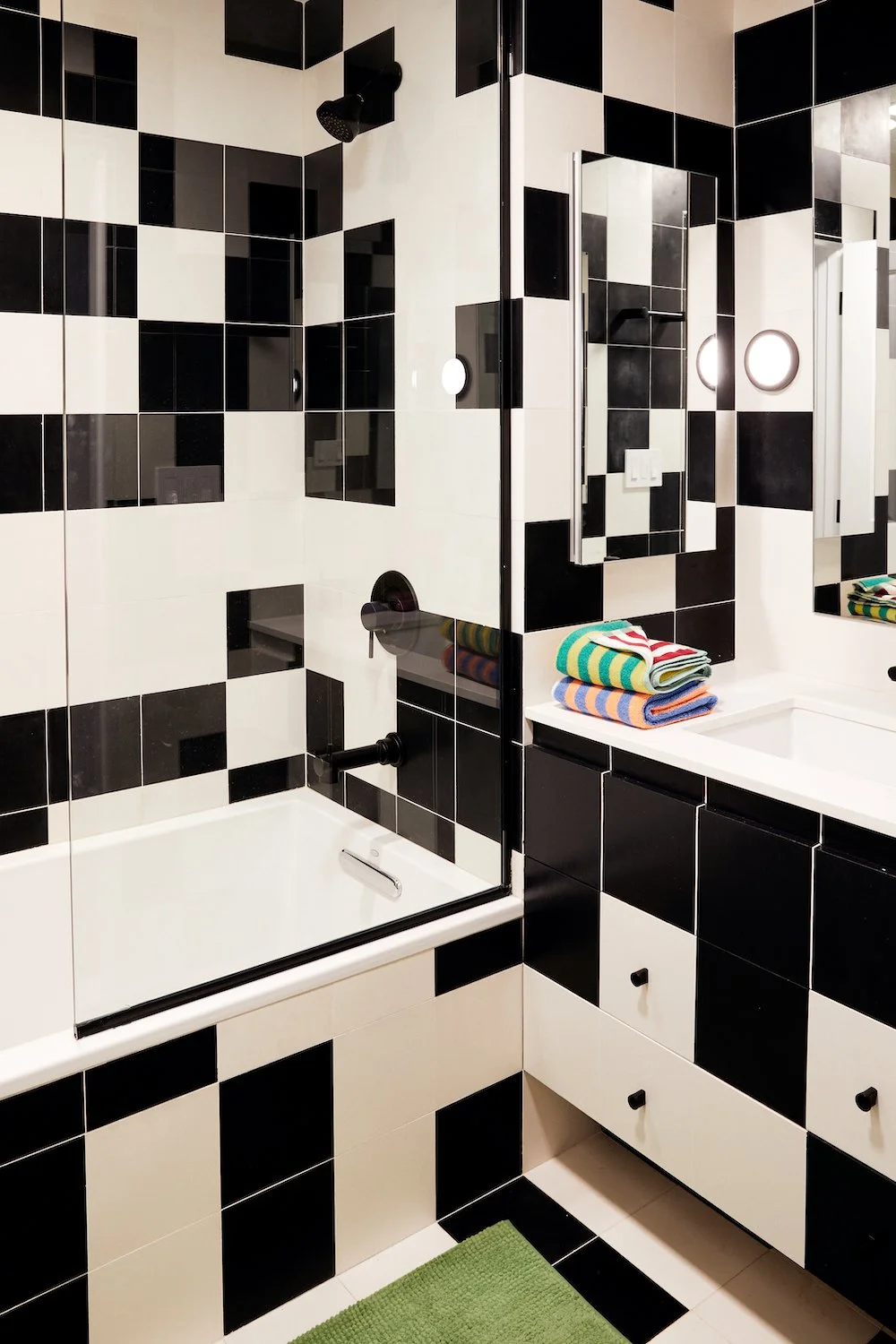 Ellen-Van-Dusen-Bathroom.jpeg