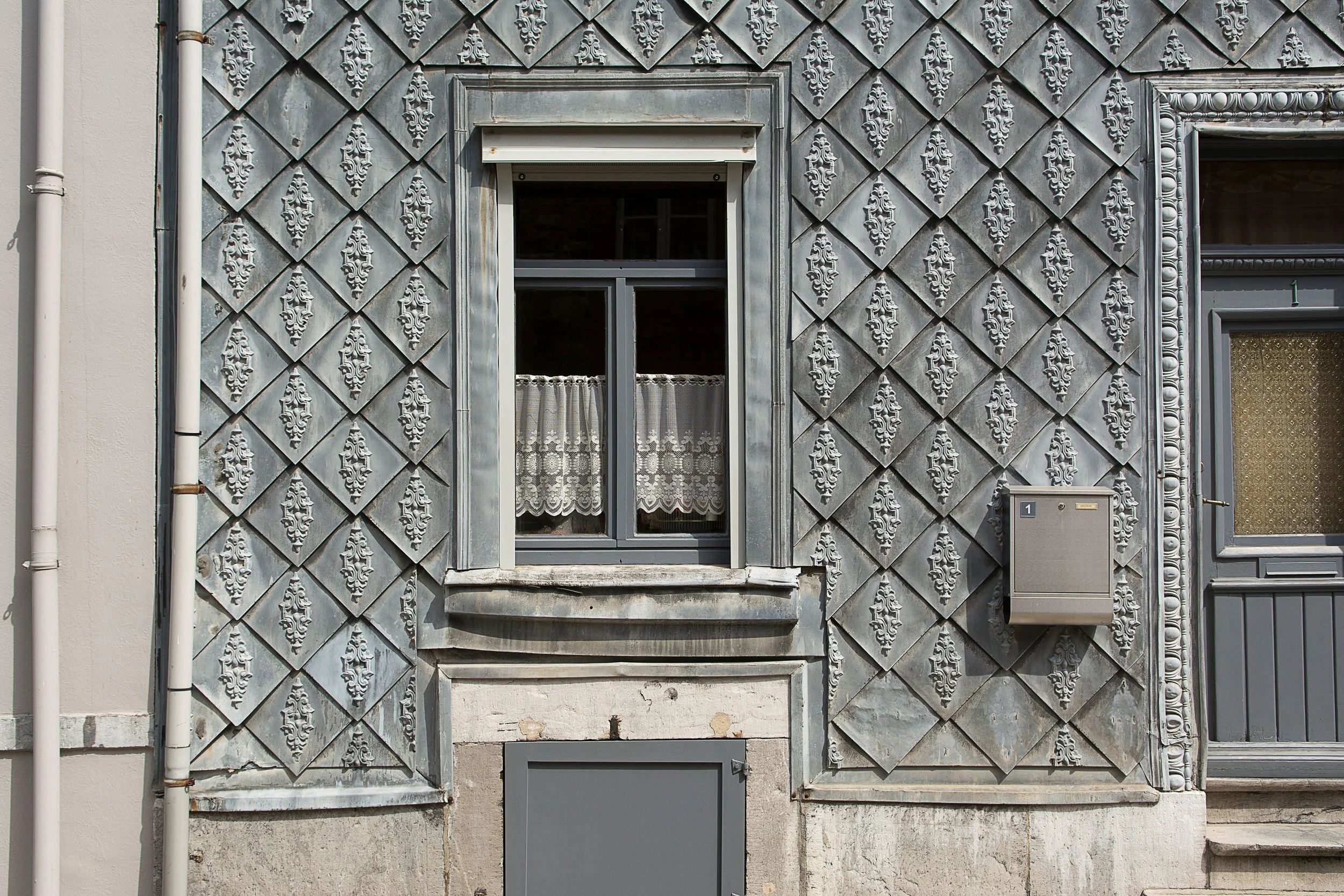 Les ornements de toiture et l’eau
