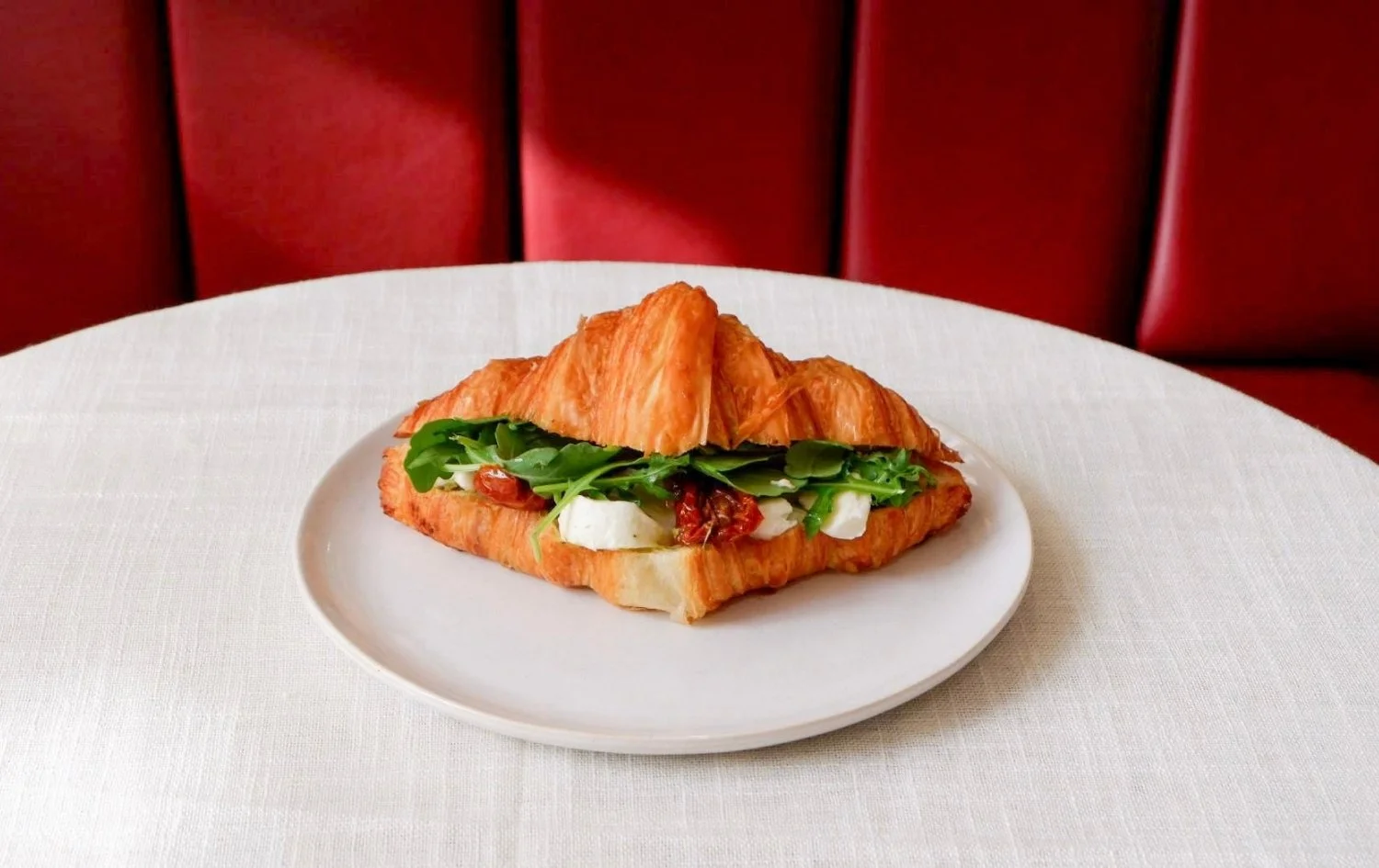 Pesto & Mozzarella Croissant